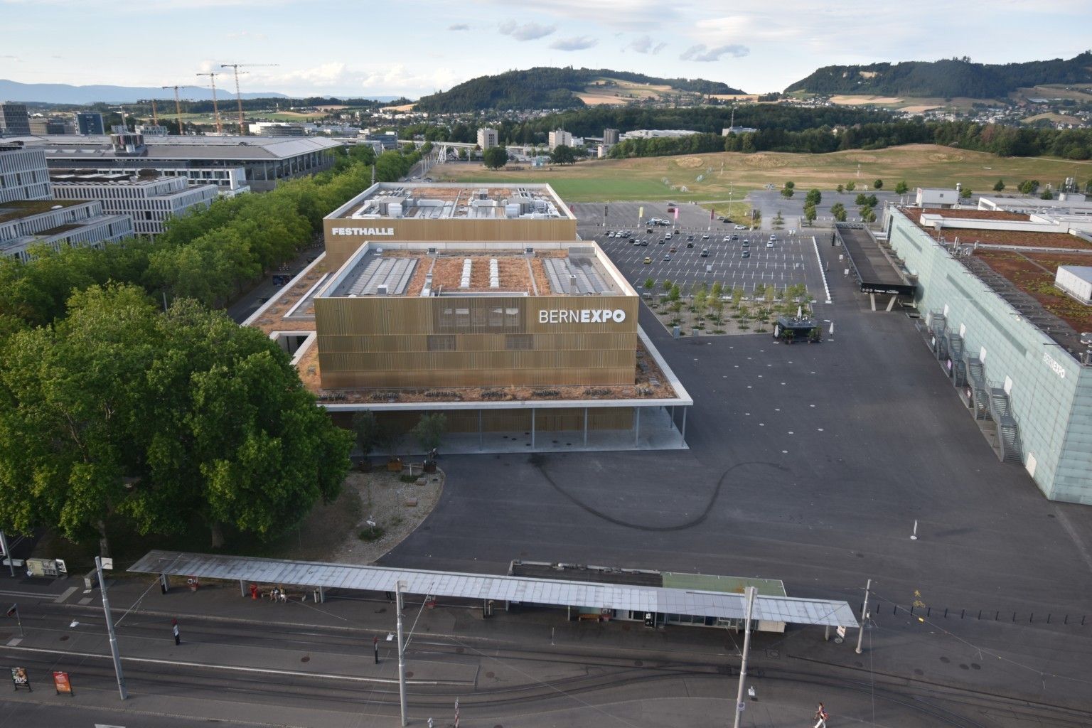 Bern: Beundenfeld: Hotel IBIS - Festhalle - A - Public
