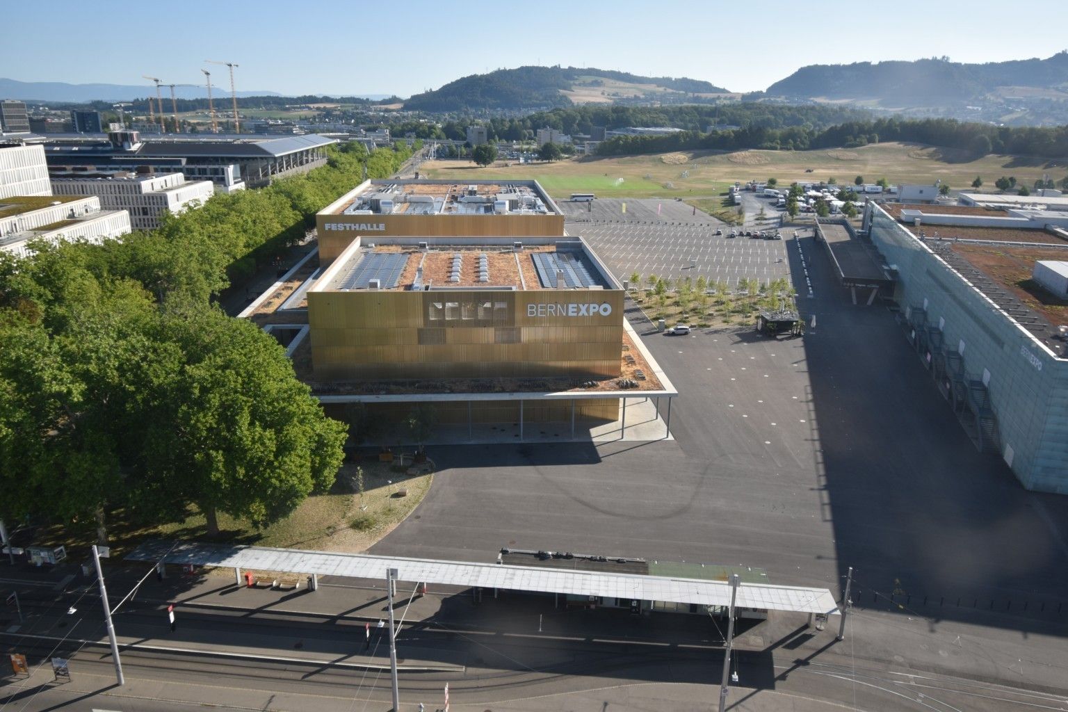Bern: Beundenfeld: Hotel IBIS - Festhalle - A - Public