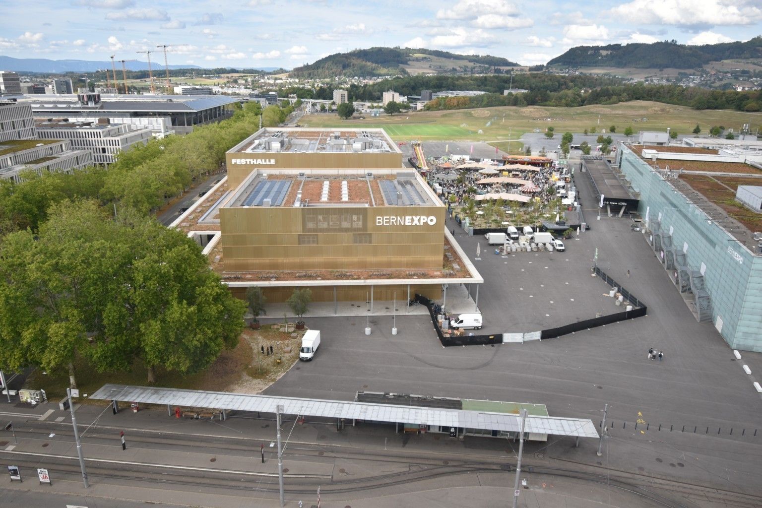 Bern: Beundenfeld: Hotel IBIS - Festhalle - A - Public