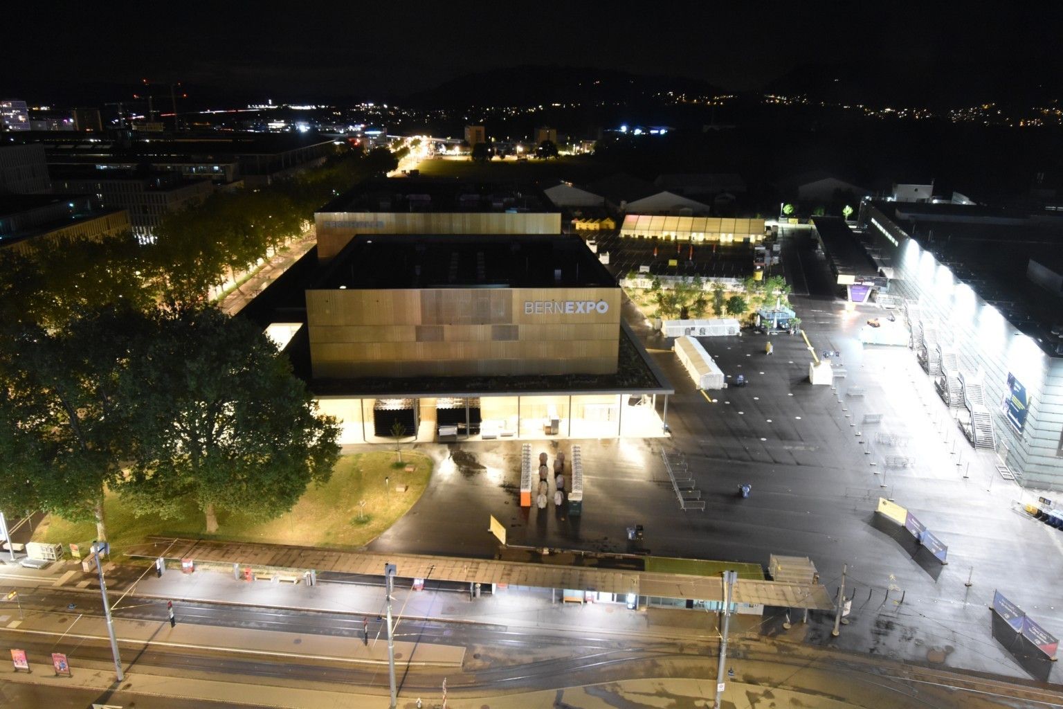 Bern: Beundenfeld: Hotel IBIS - Festhalle - A - Public