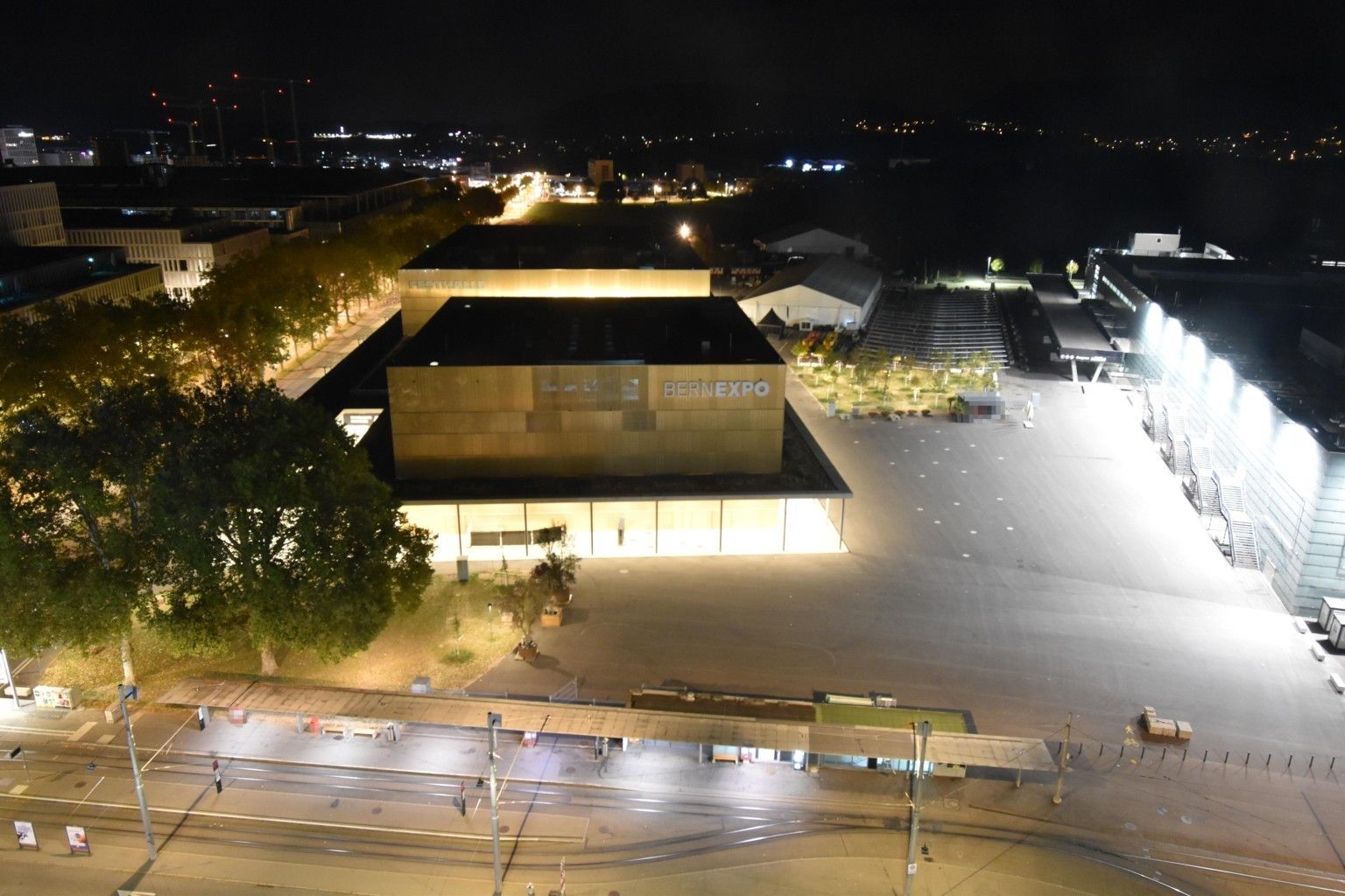 Bern: Beundenfeld: Hotel IBIS - Festhalle - A - Public