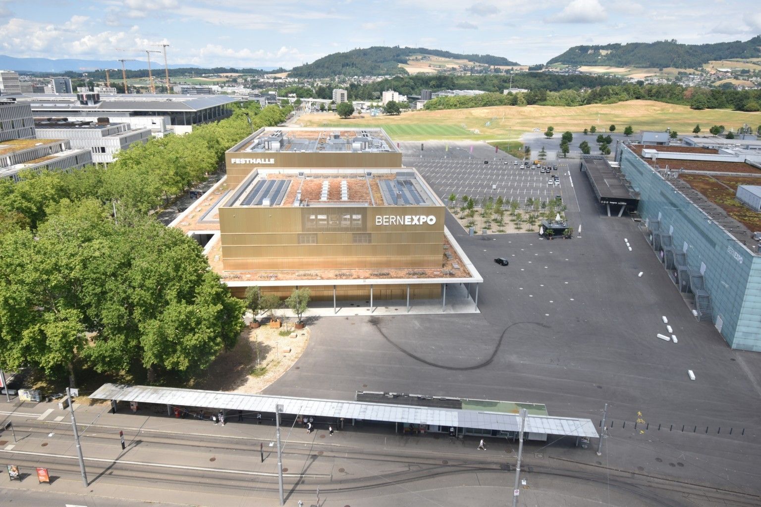 Bern: Beundenfeld: Hotel IBIS - Festhalle - A - Public