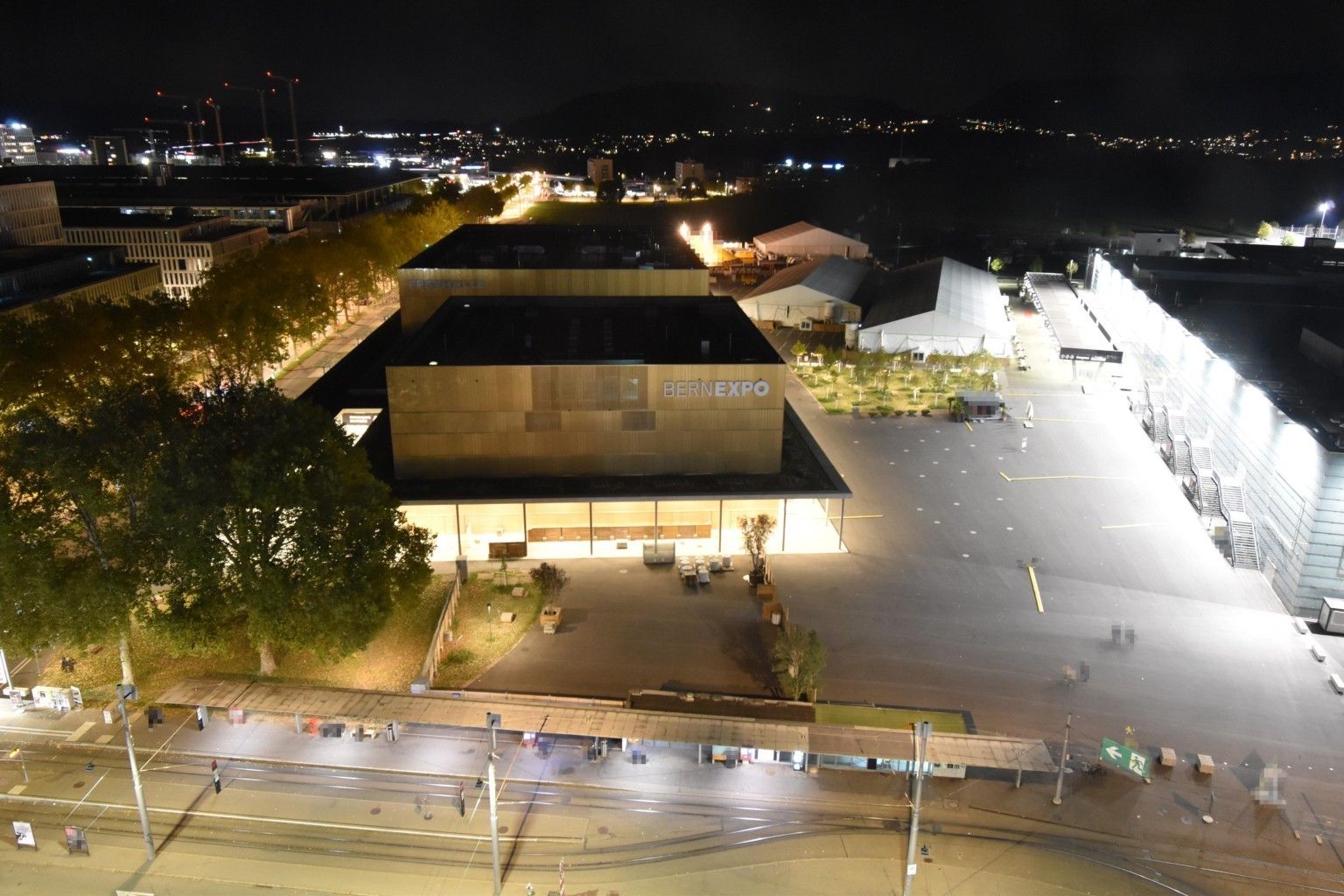 Bern: Beundenfeld: Hotel IBIS - Festhalle - A - Public