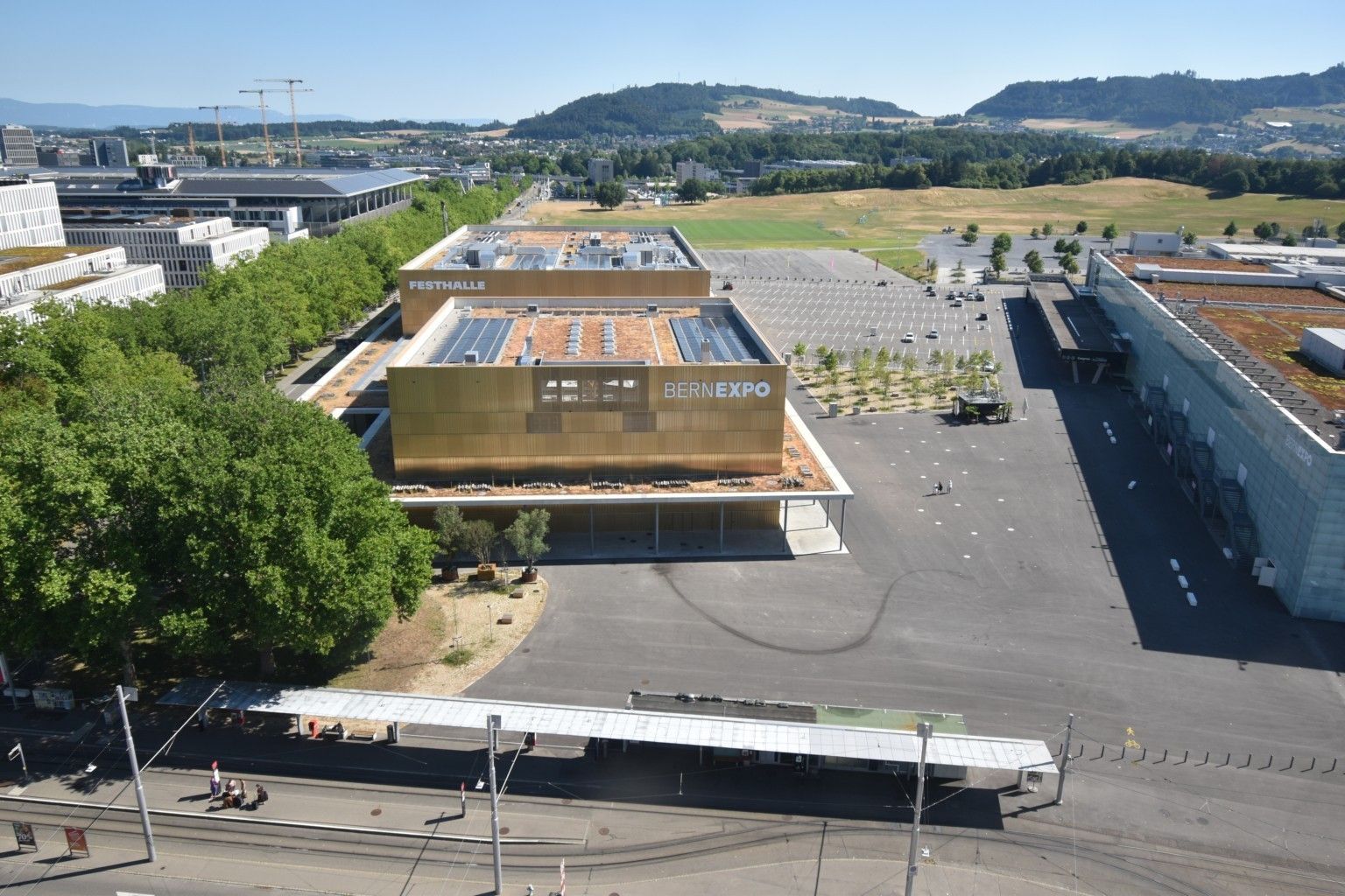 Bern: Beundenfeld: Hotel IBIS - Festhalle - A - Public