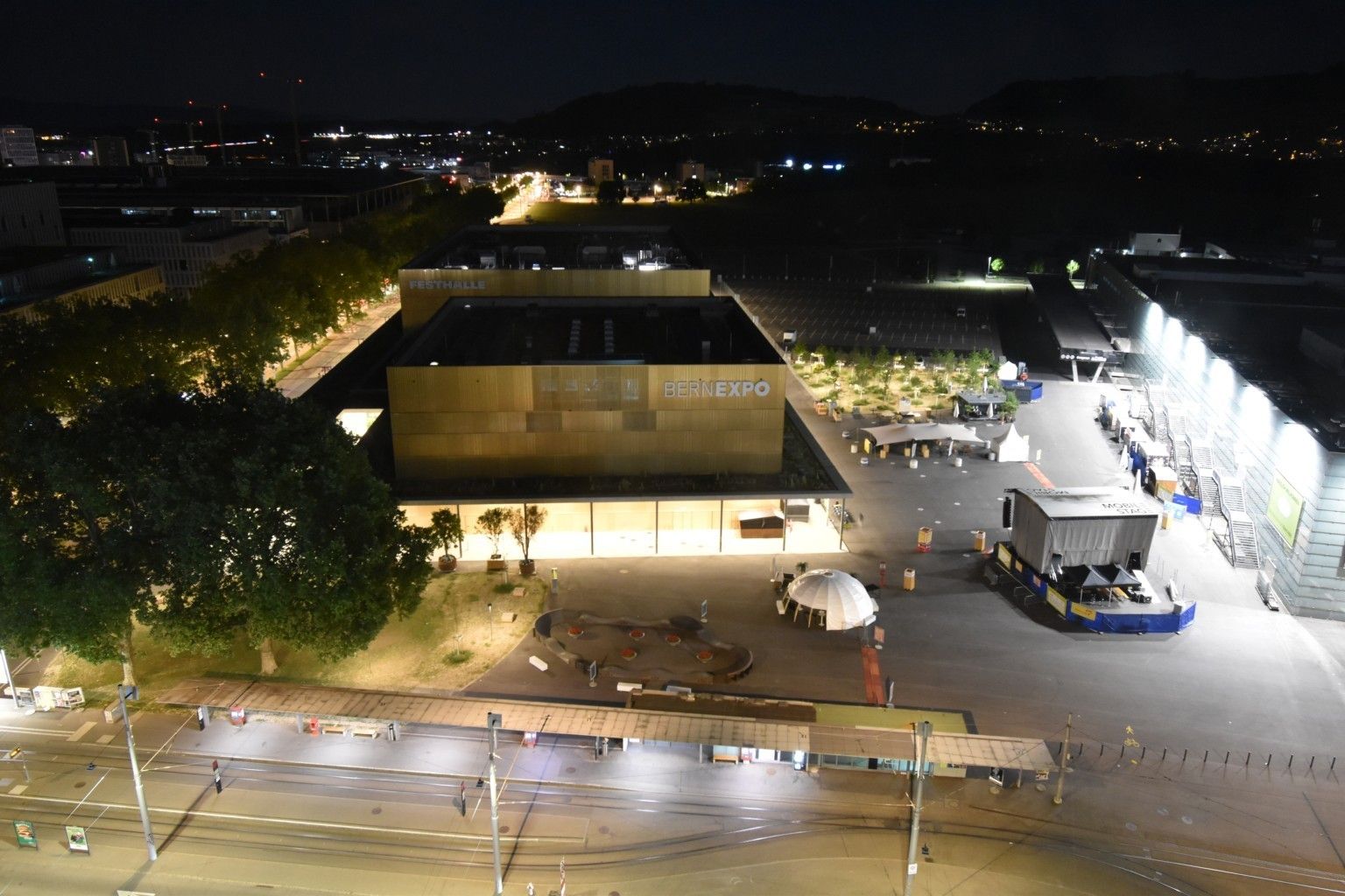 Bern: Beundenfeld: Hotel IBIS - Festhalle - A - Public