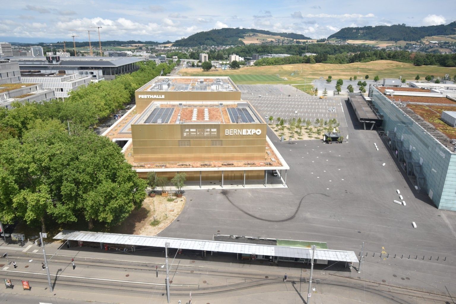 Bern: Beundenfeld: Hotel IBIS - Festhalle - A - Public