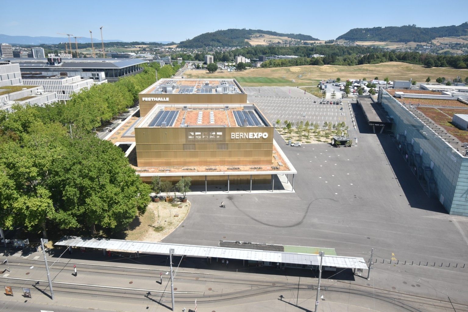 Bern: Beundenfeld: Hotel IBIS - Festhalle - A - Public