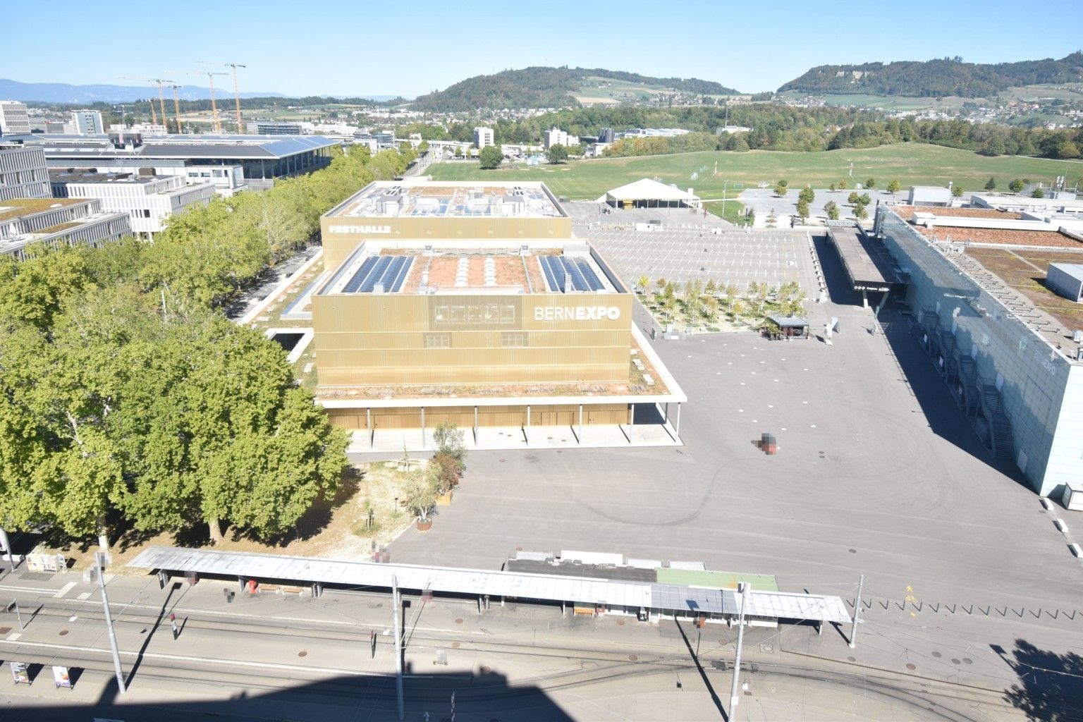 Bern: Beundenfeld: Hotel IBIS - Festhalle - A - Public