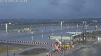 Echterdingen: Flughafen Stuttgart − Webcam 3 − Vorfeld Blickrichtung SSO