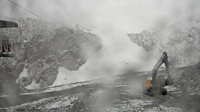 immagine della webcam nei dintorni di Passo Tonale: webcam Ghiacciaio Presena