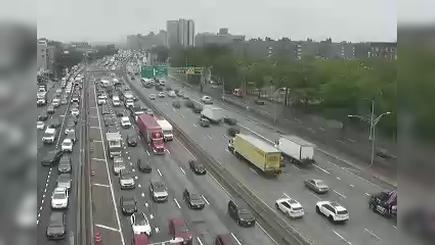 Traffic Cam New York › West: I-495 at 99th Street