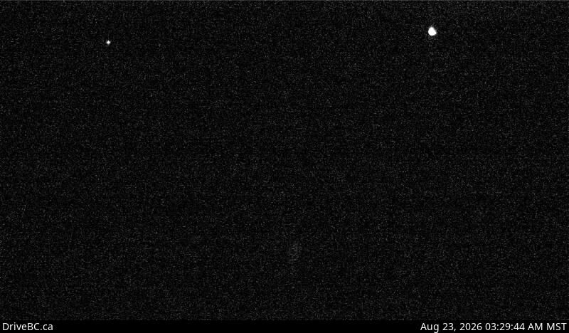 Traffic Cam Peace River Regional District › West: Hwy 2, 2 km west of BC/Alberta border at Hwy 2 and Hwy 52 junction, looking west