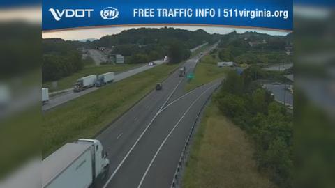 Traffic Cam Cloverdale: I-81 - MM 150 - NB