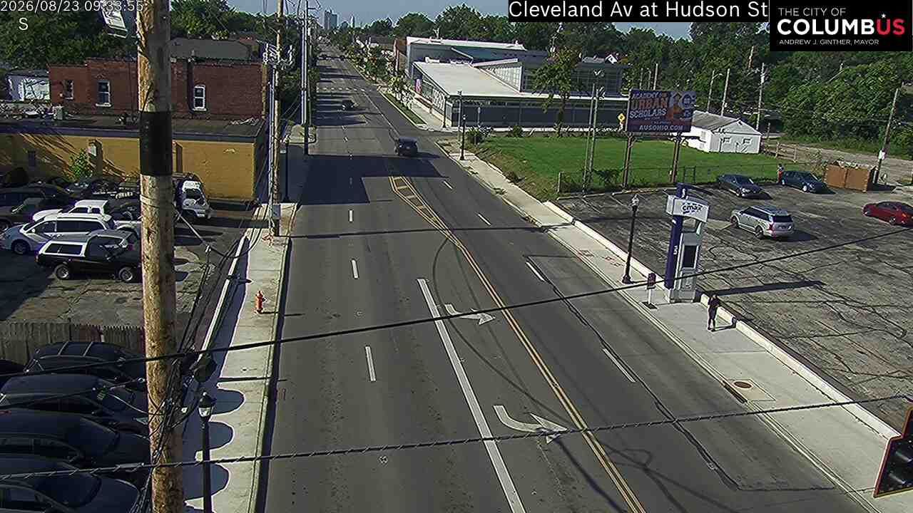 Traffic Cam Columbus: City of - Cleveland Ave at Hudson St