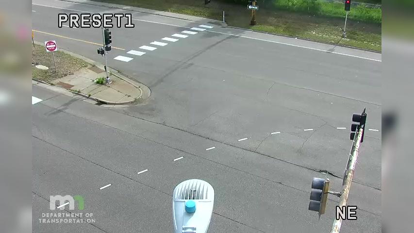 Traffic Cam Brooklyn Center: T.H.252 SB @ 70th Ave