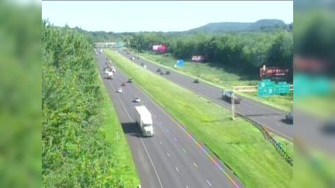 Traffic Cam Meriden › South: I-91 SB - n/o Exit 15 @ Murdock Ave