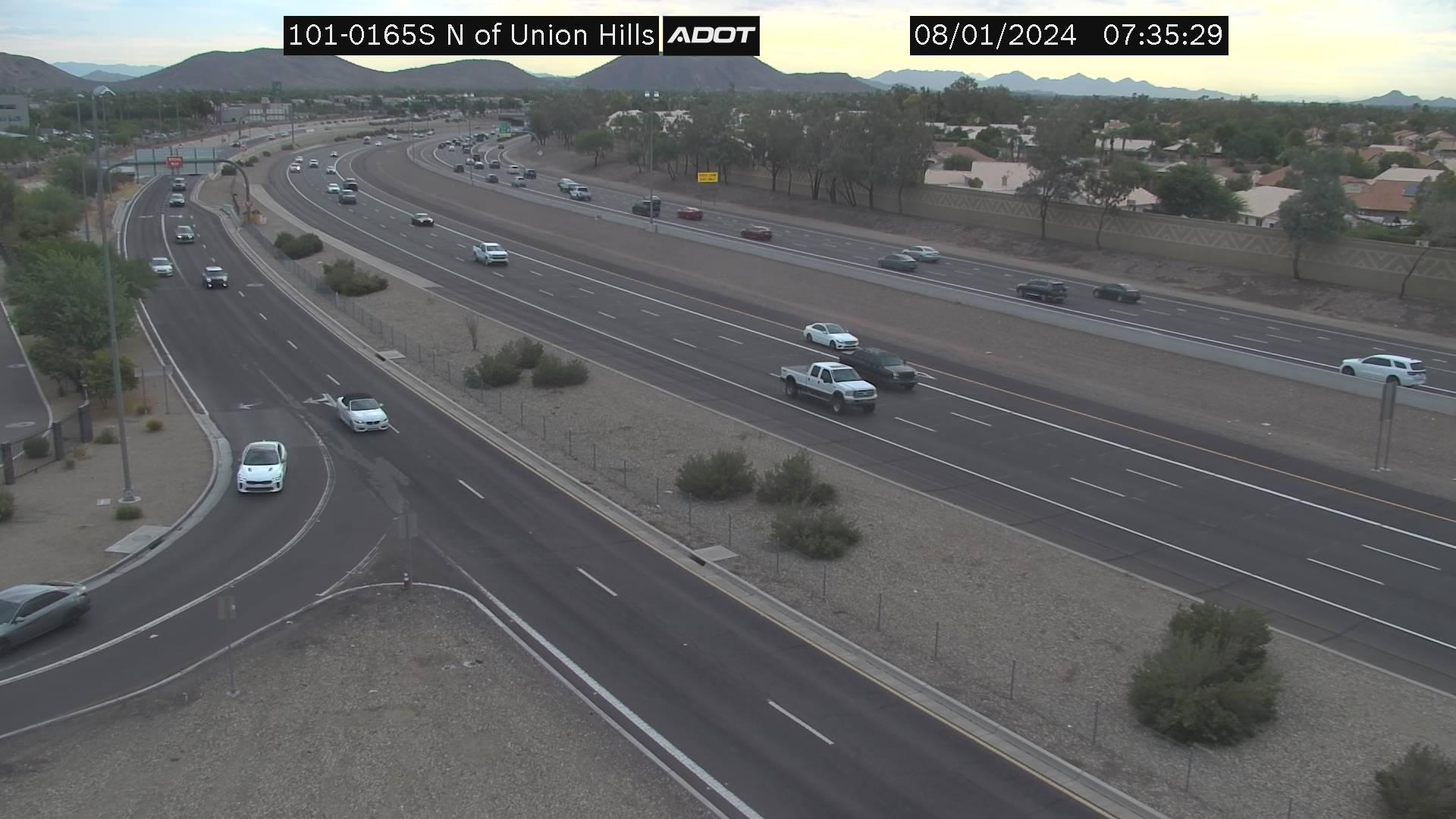 Traffic Cam Glendale › South: I-101 SB 16.50 @N of Union Hills