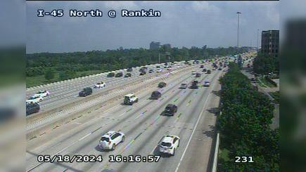 Traffic Cam North Houston District › South: I-45 North @ Rankin