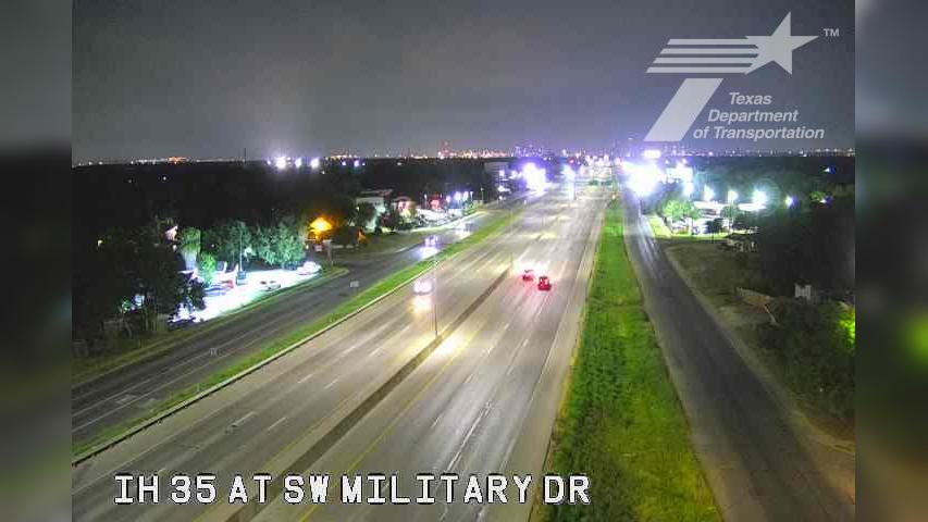 Traffic Cam San Antonio › South: IH 35 at SW Military Dr