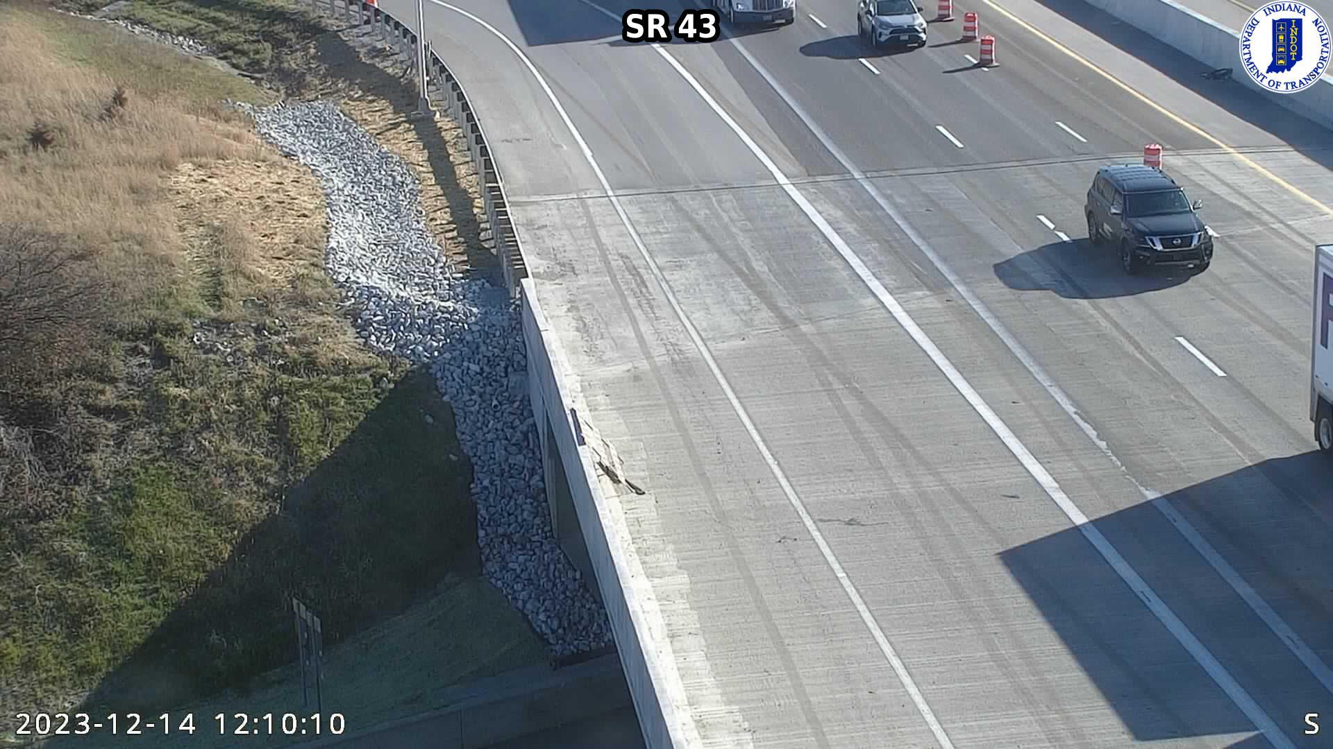 Traffic Cam Battle Ground: I-65: SR
