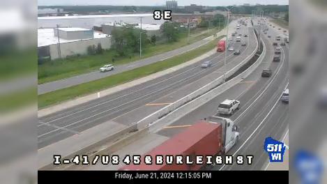 Traffic Cam Wauwatosa: I-41/US 45 @ Burleigh St
