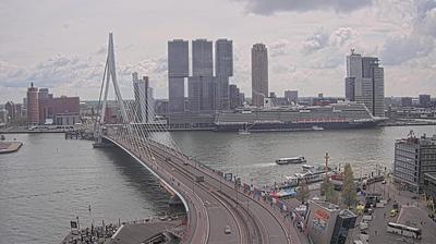 Vue webcam de jour à partir de Rotterdam: Erasmusbrug − Cruise Terminal Rotterdam − KPN Ventures