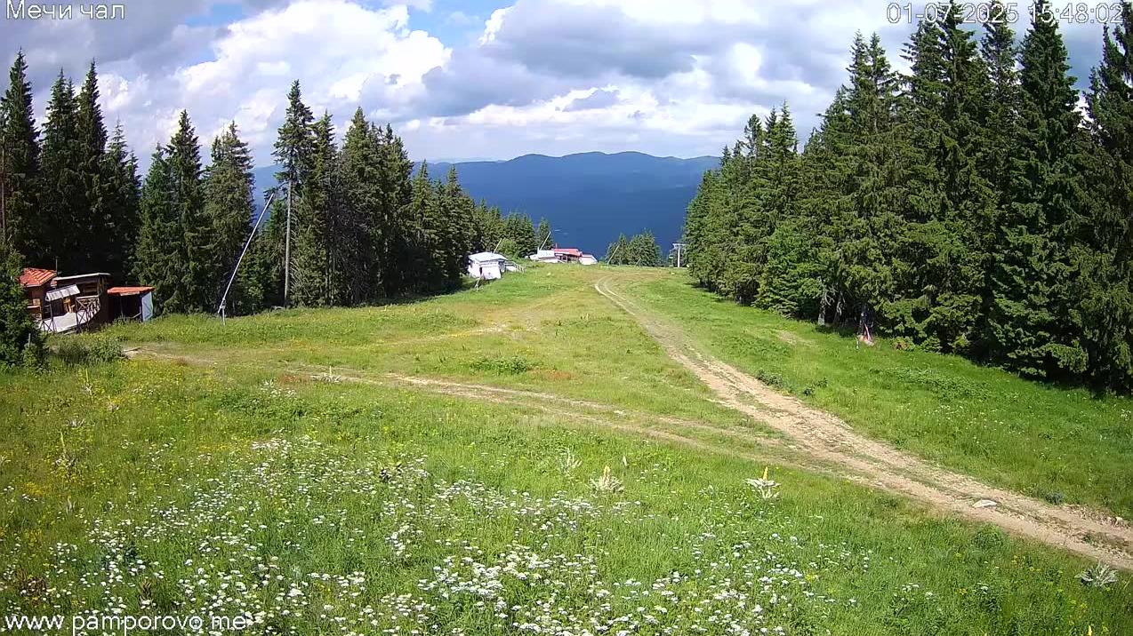 Pamporovo webcam - Studenec bottom ski station