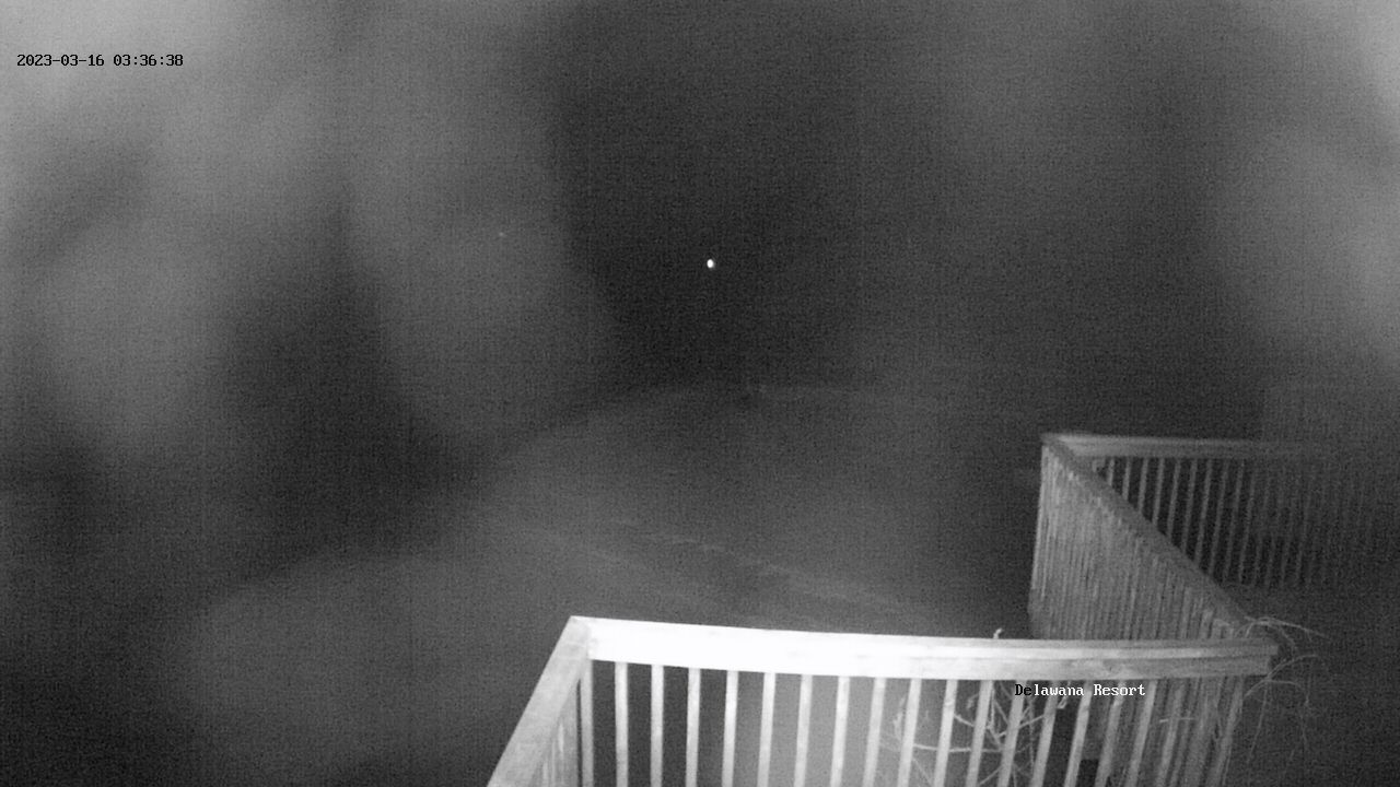 Traffic Cam Georgian Bay Township › North-West: Delawana Resort, Georgian Bay, Muskoka - Delawana Resort, Honey Harbour, Muskoka