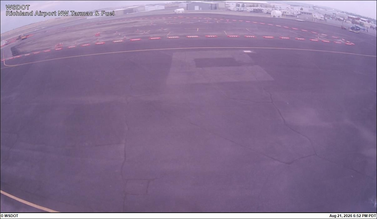 Traffic Cam Richland › East: Airport Tarmac and Fuel