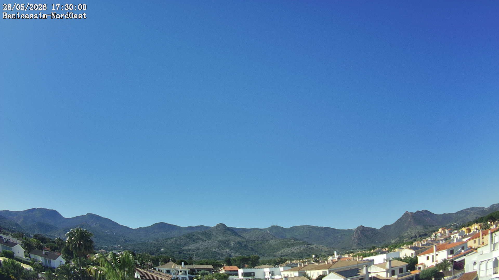 Traffic Cam Benicassim › North-West: Desert de Les Palmes - Castell de Montornès - Benicàssim - Agulles de Santa Águeda - Coll de la Mola - Mola del Morico - Cima Bartolo - Alto del Bartolo