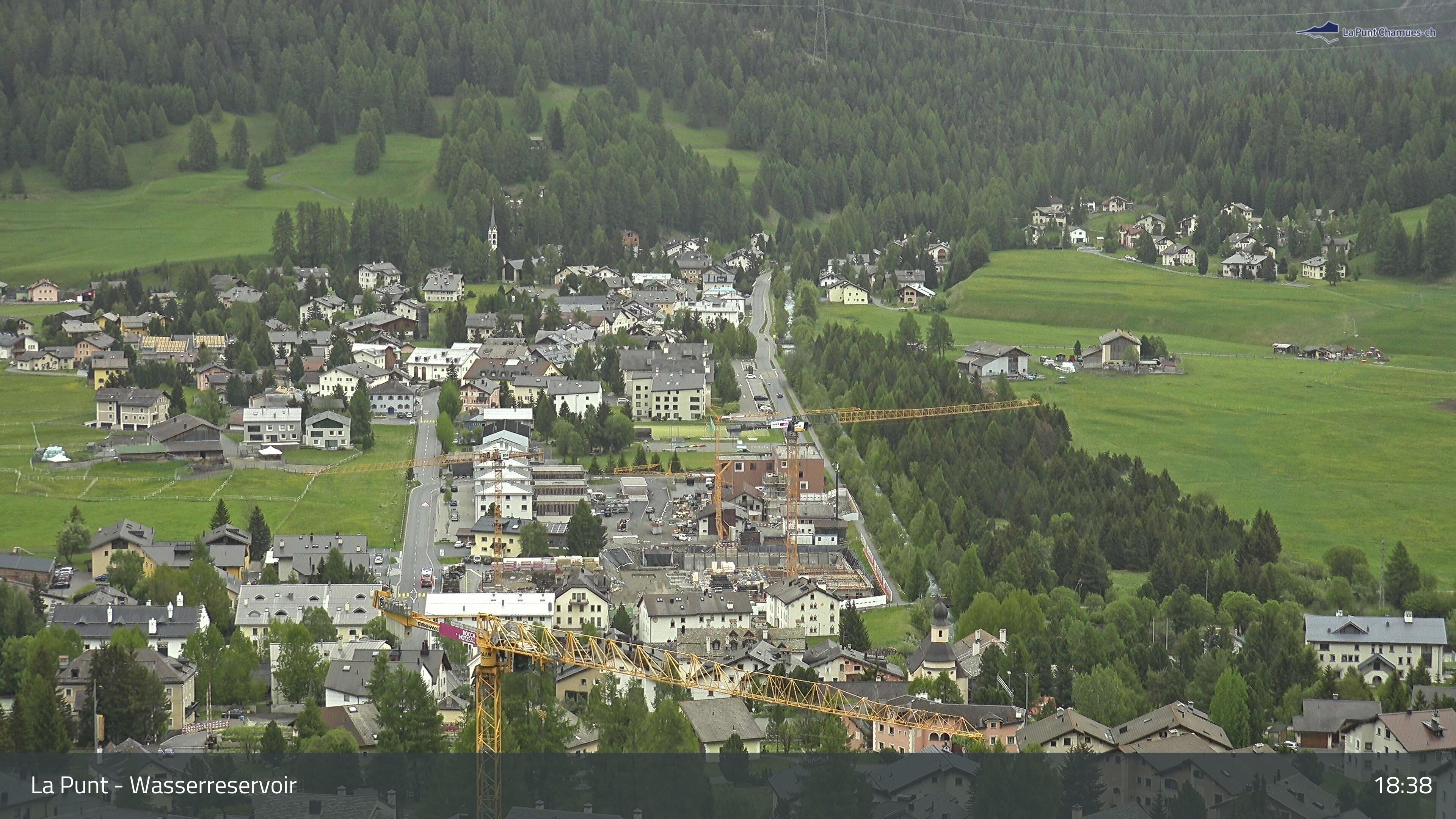 La Punt Chamues-ch: La Punt: Wasserreservoir - Sportplatz