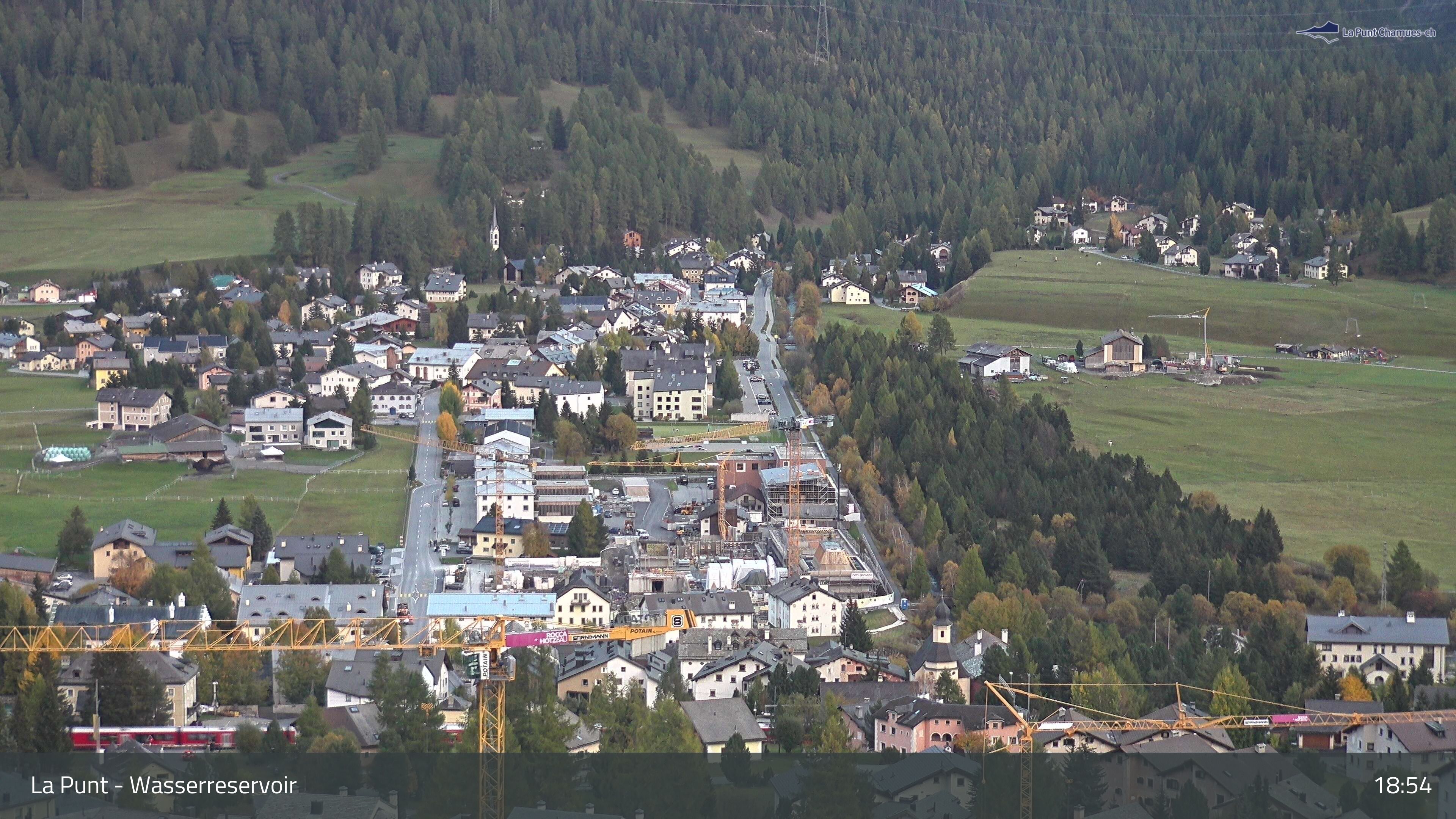La Punt Chamues-ch: La Punt: Wasserreservoir - Sportplatz