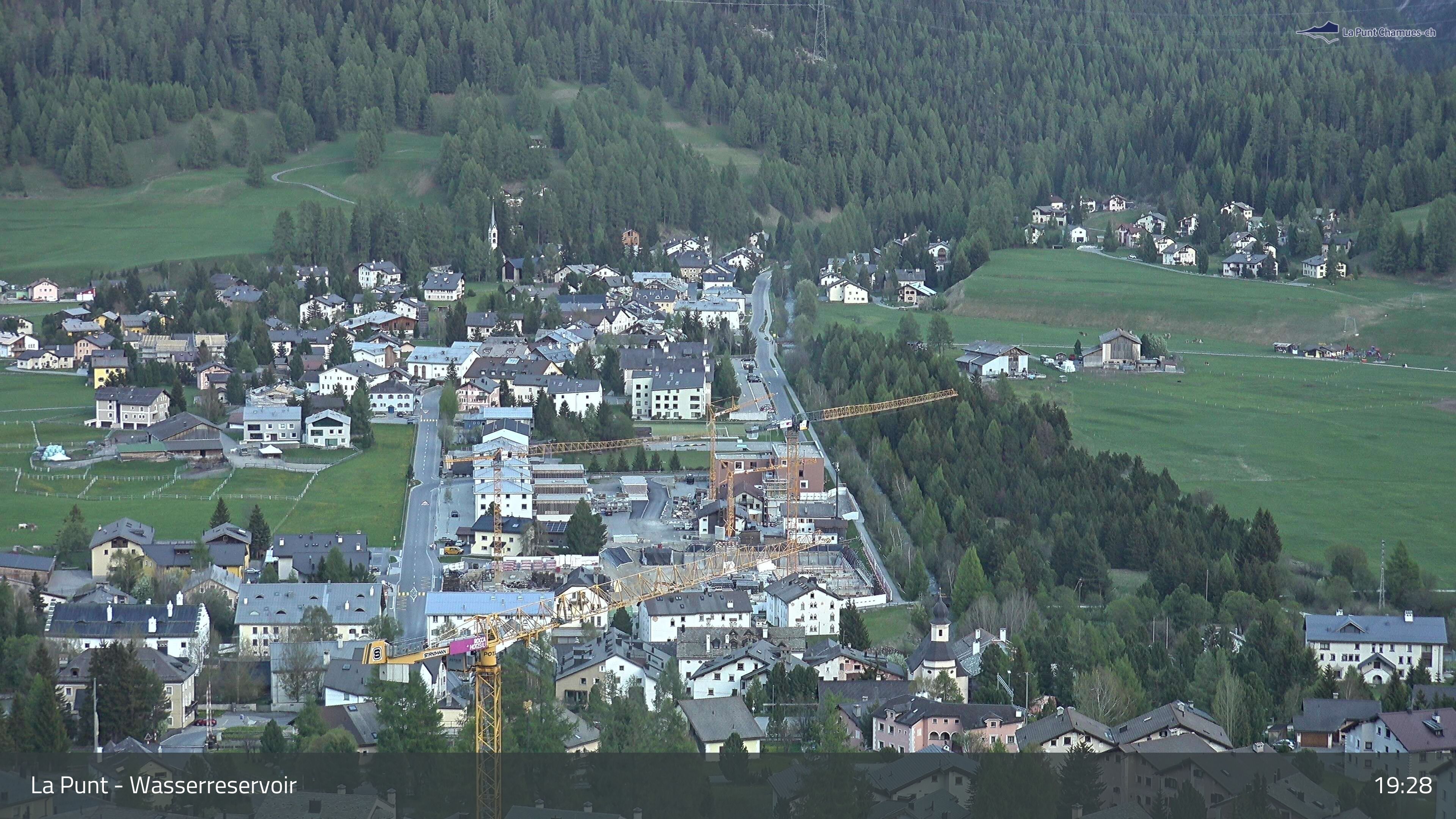 La Punt Chamues-ch: La Punt: Wasserreservoir - Sportplatz
