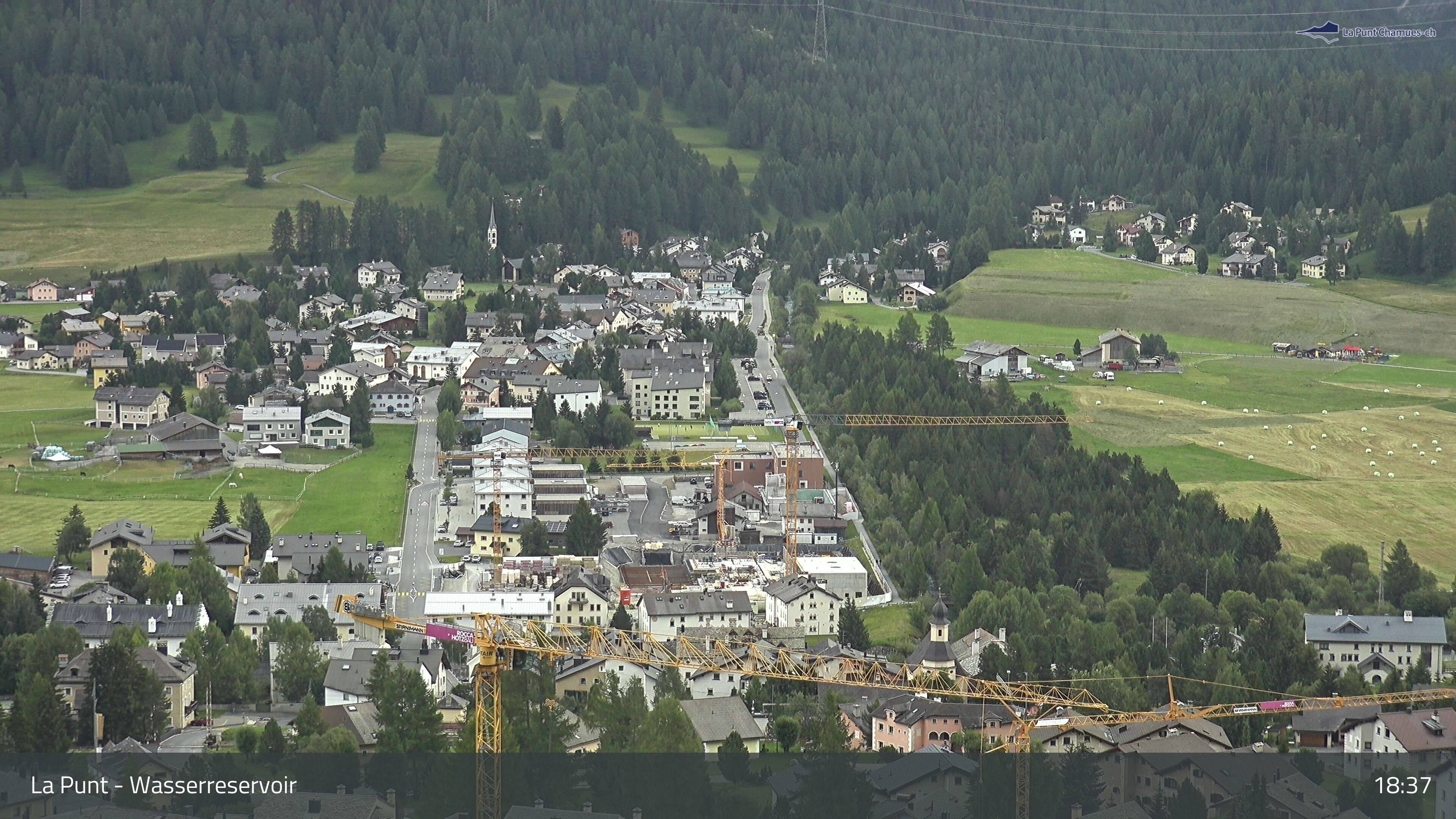 La Punt Chamues-ch: La Punt: Wasserreservoir - Sportplatz