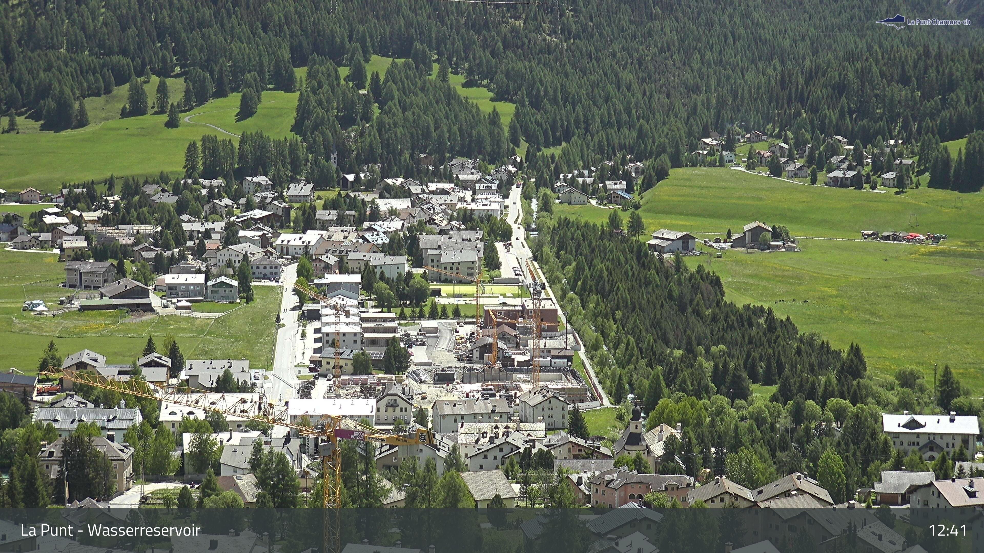 La Punt Chamues-ch: La Punt: Wasserreservoir - Sportplatz