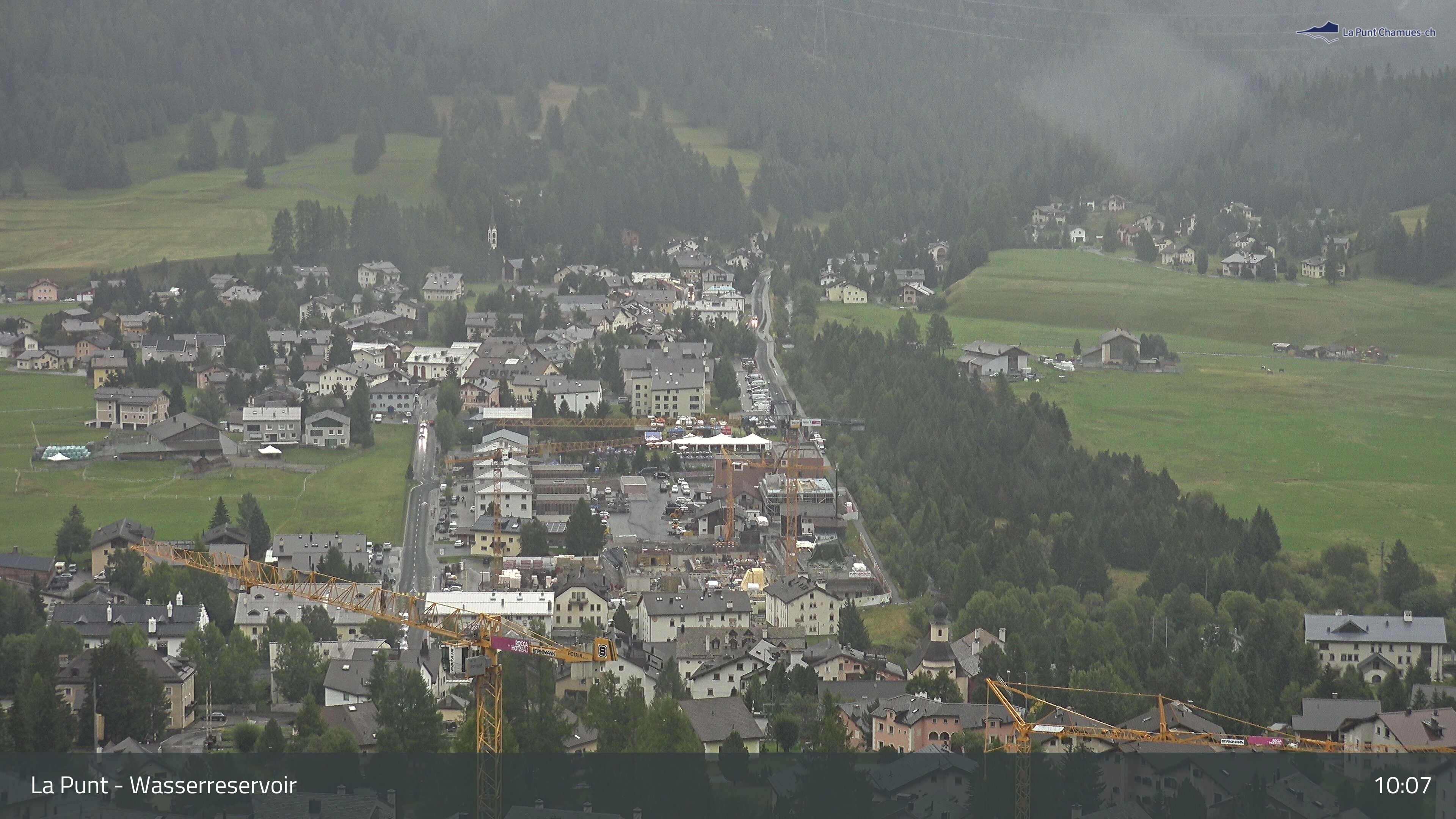 La Punt Chamues-ch: La Punt: Wasserreservoir - Sportplatz