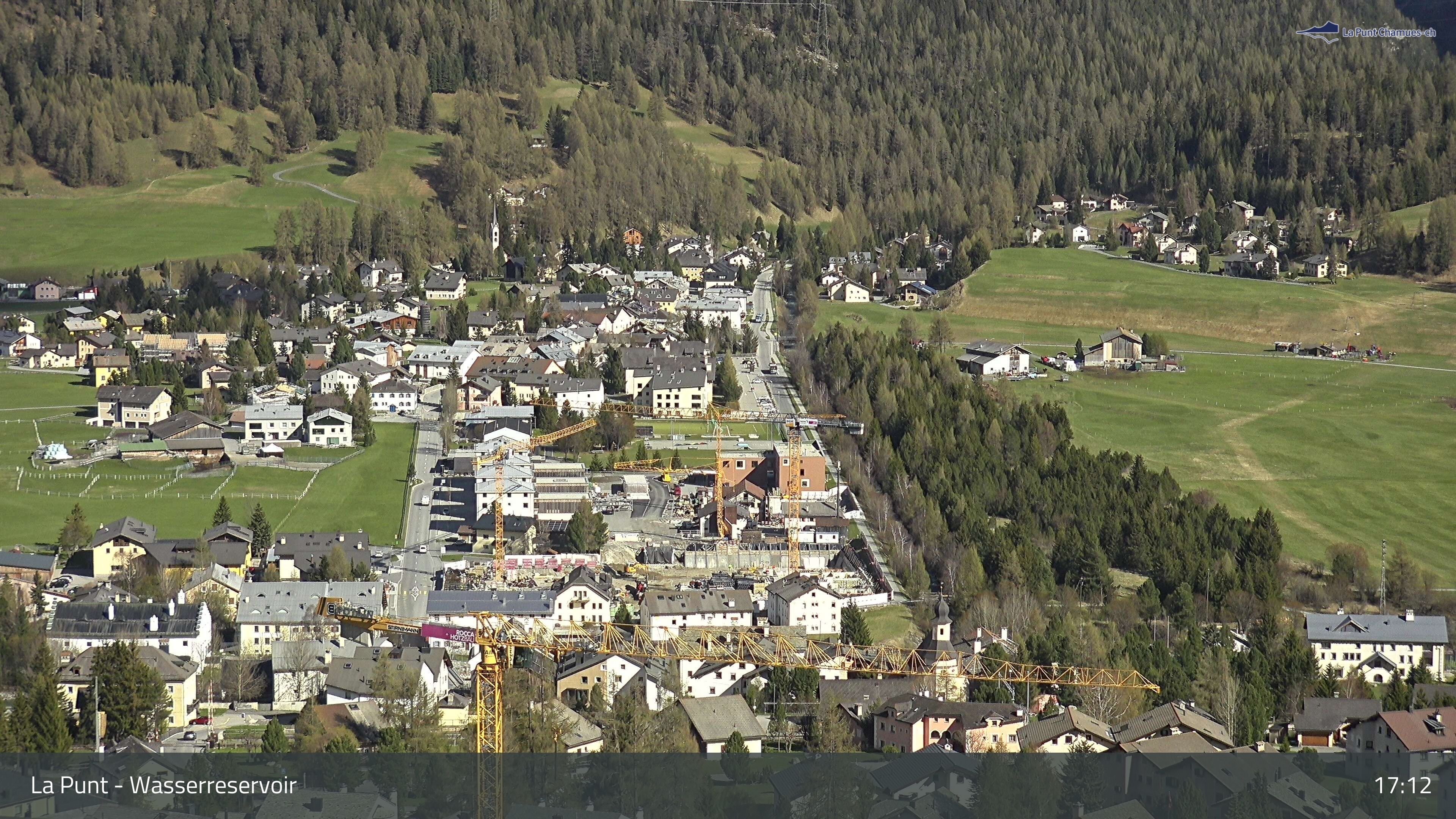 La Punt Chamues-ch: La Punt: Wasserreservoir - Sportplatz