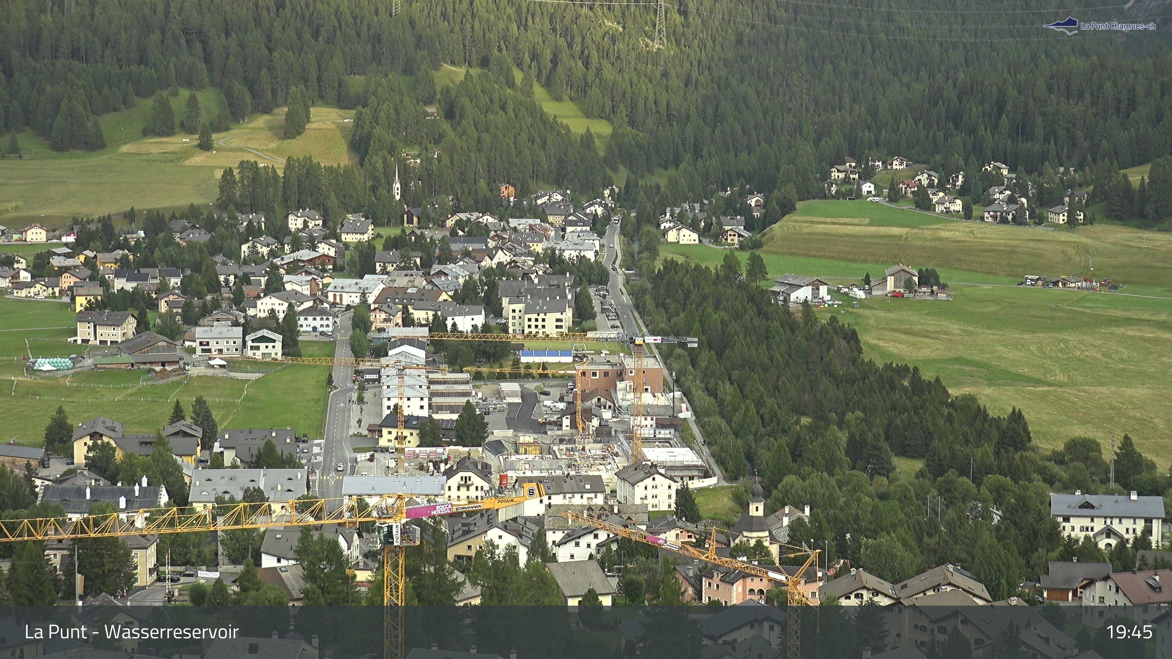 La Punt Chamues-ch: La Punt: Wasserreservoir - Sportplatz
