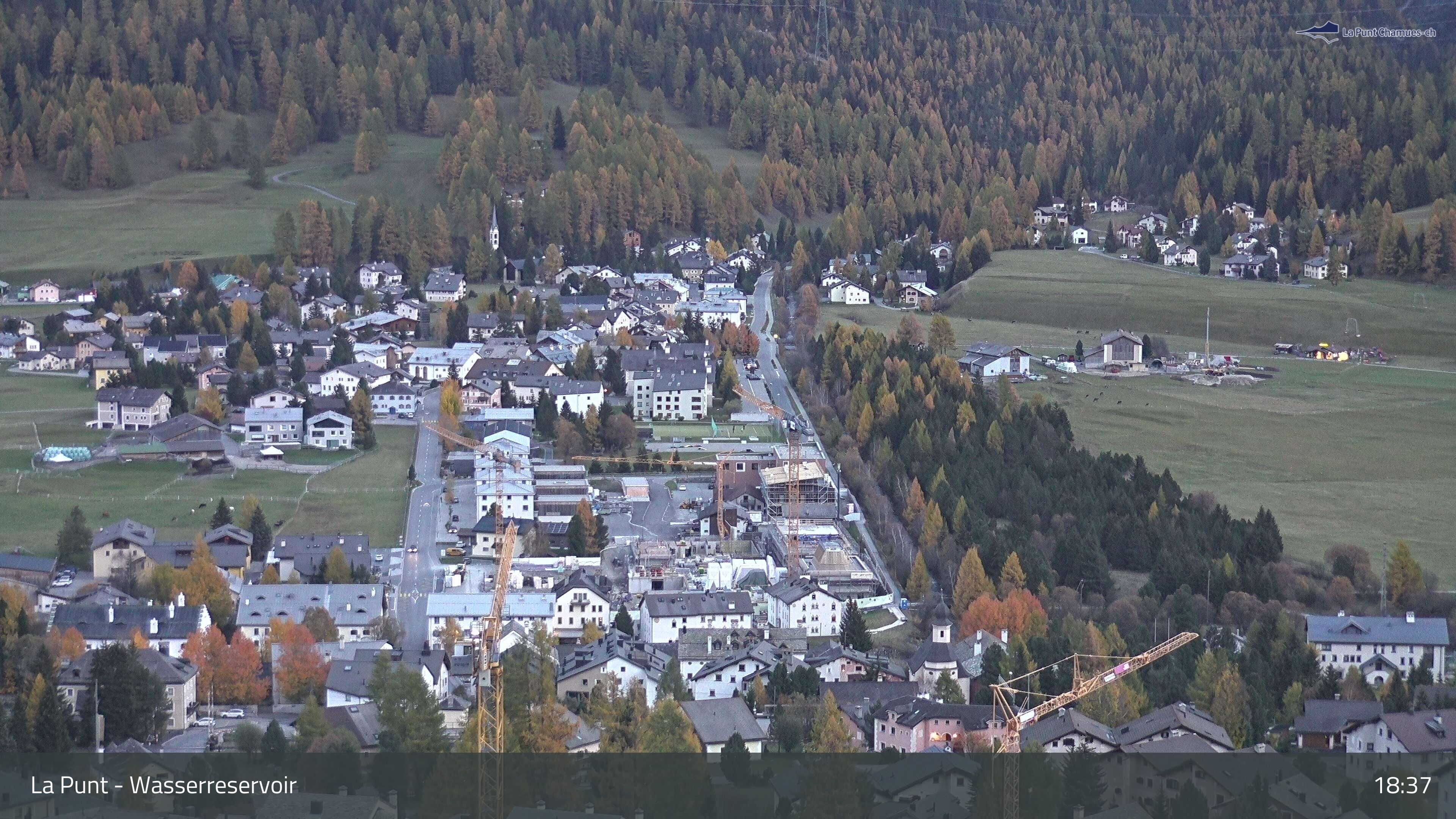 La Punt Chamues-ch: La Punt: Wasserreservoir - Sportplatz