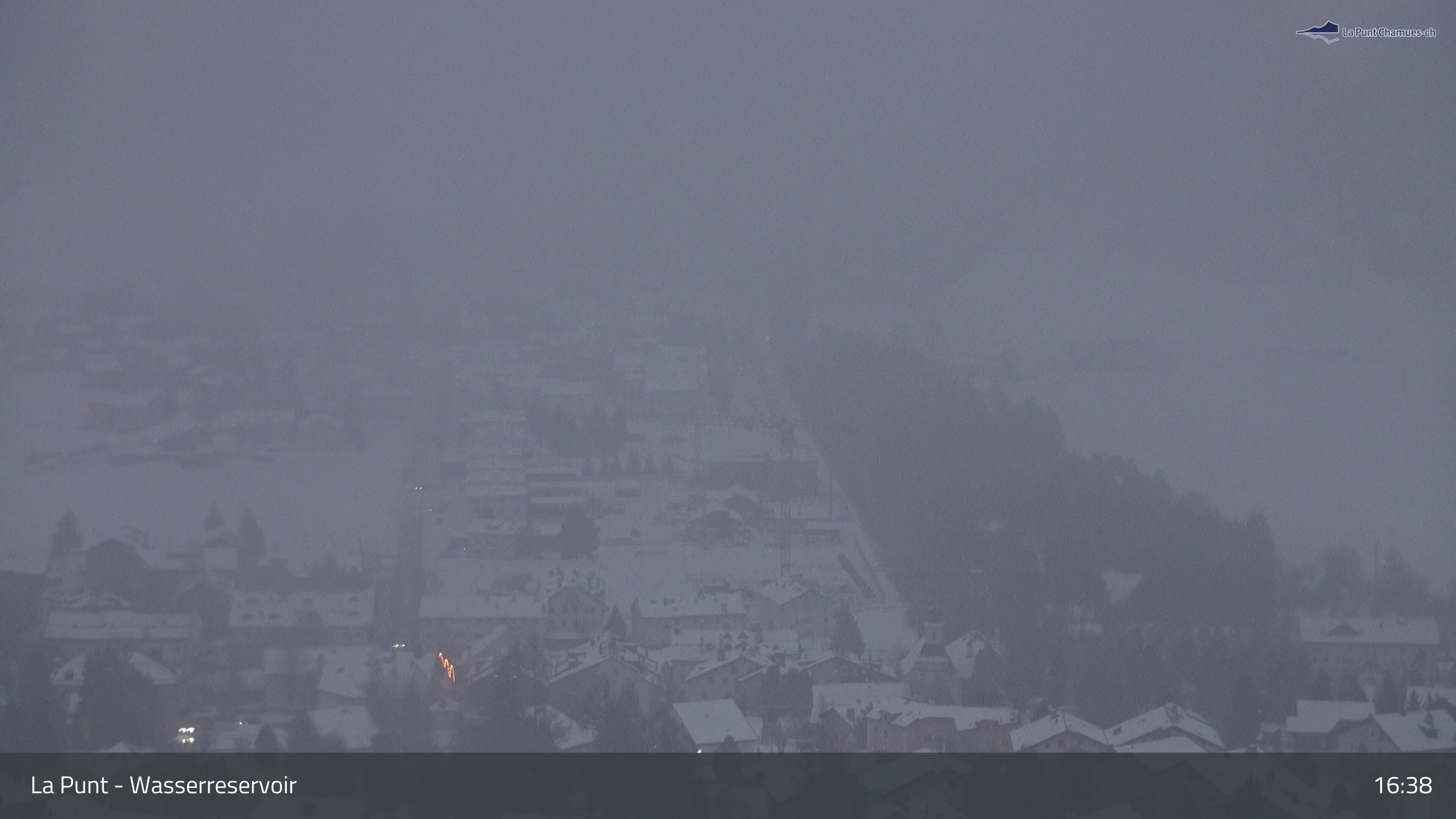 La Punt: Wasserreservoir - Sportplatz