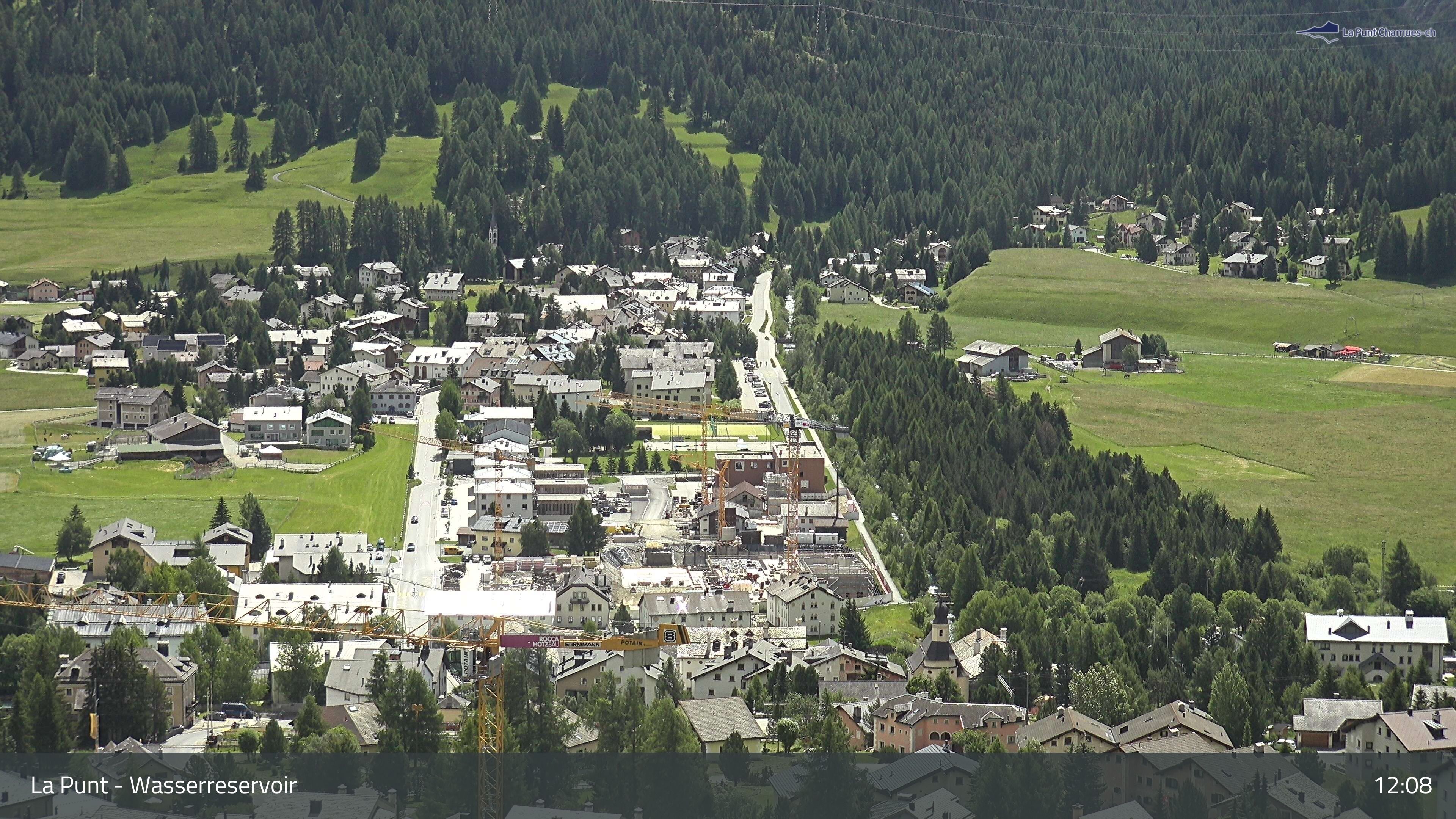 La Punt Chamues-ch: La Punt: Wasserreservoir - Sportplatz