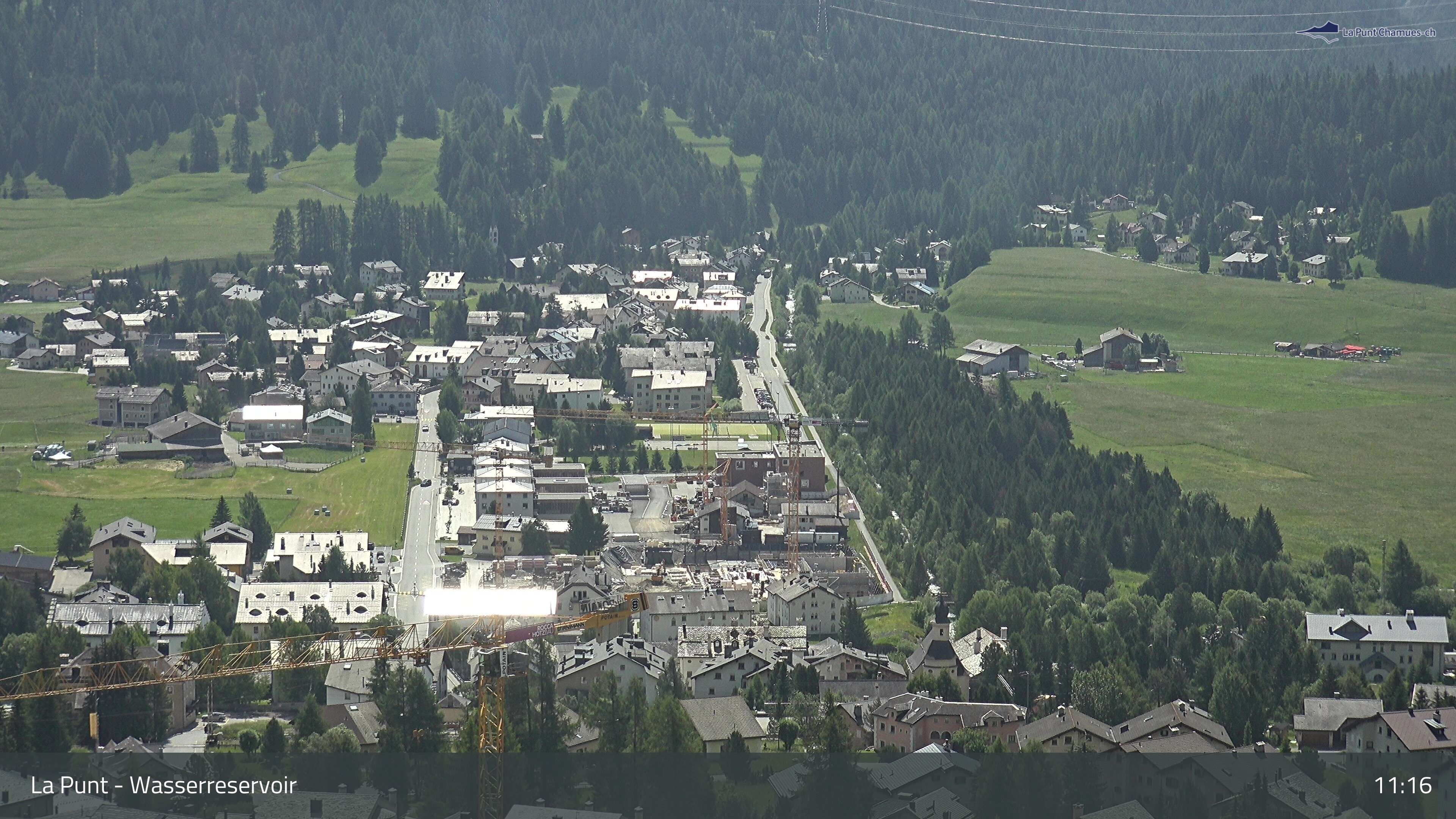 La Punt Chamues-ch: La Punt: Wasserreservoir - Sportplatz