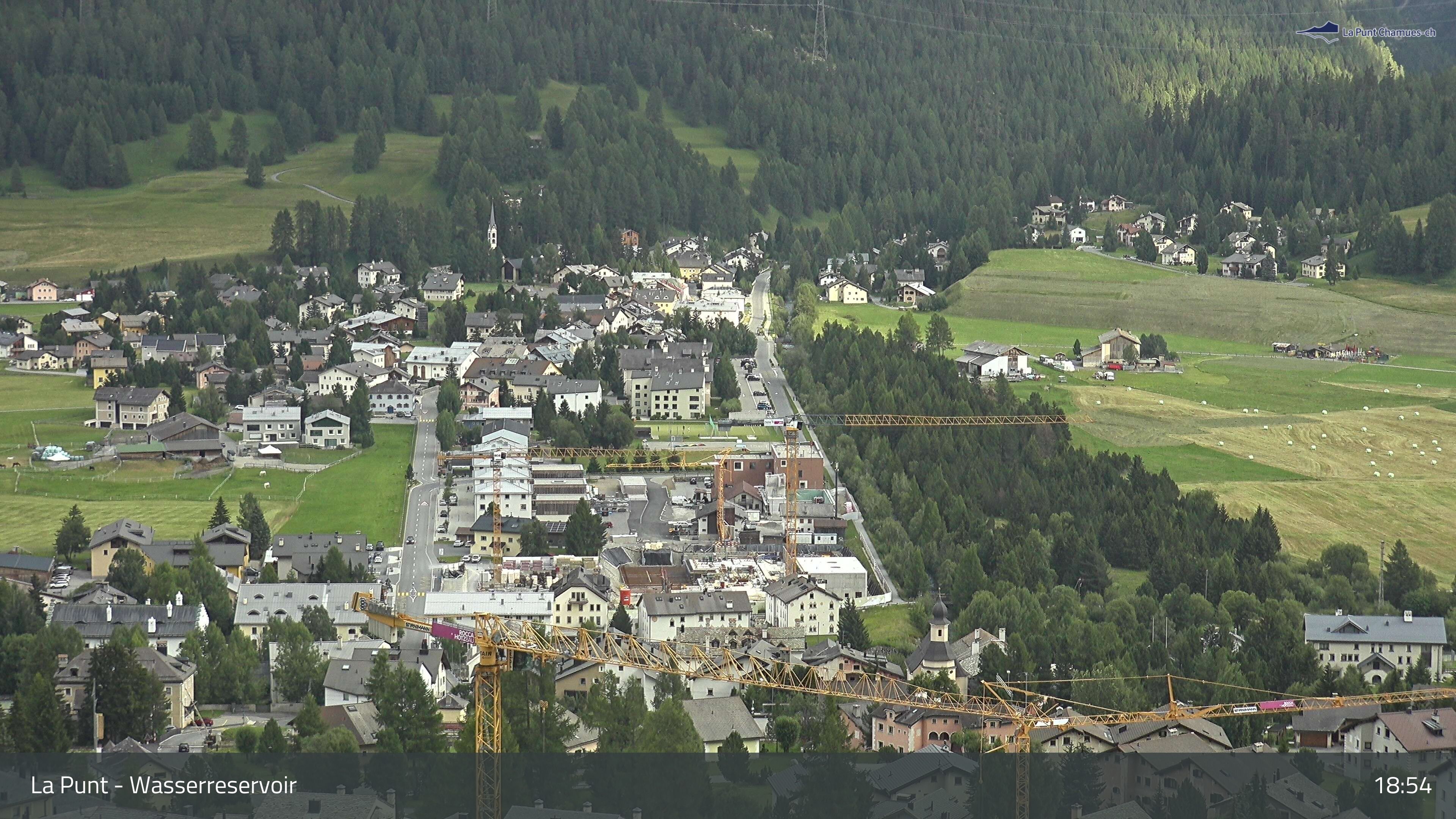 La Punt Chamues-ch: La Punt: Wasserreservoir - Sportplatz