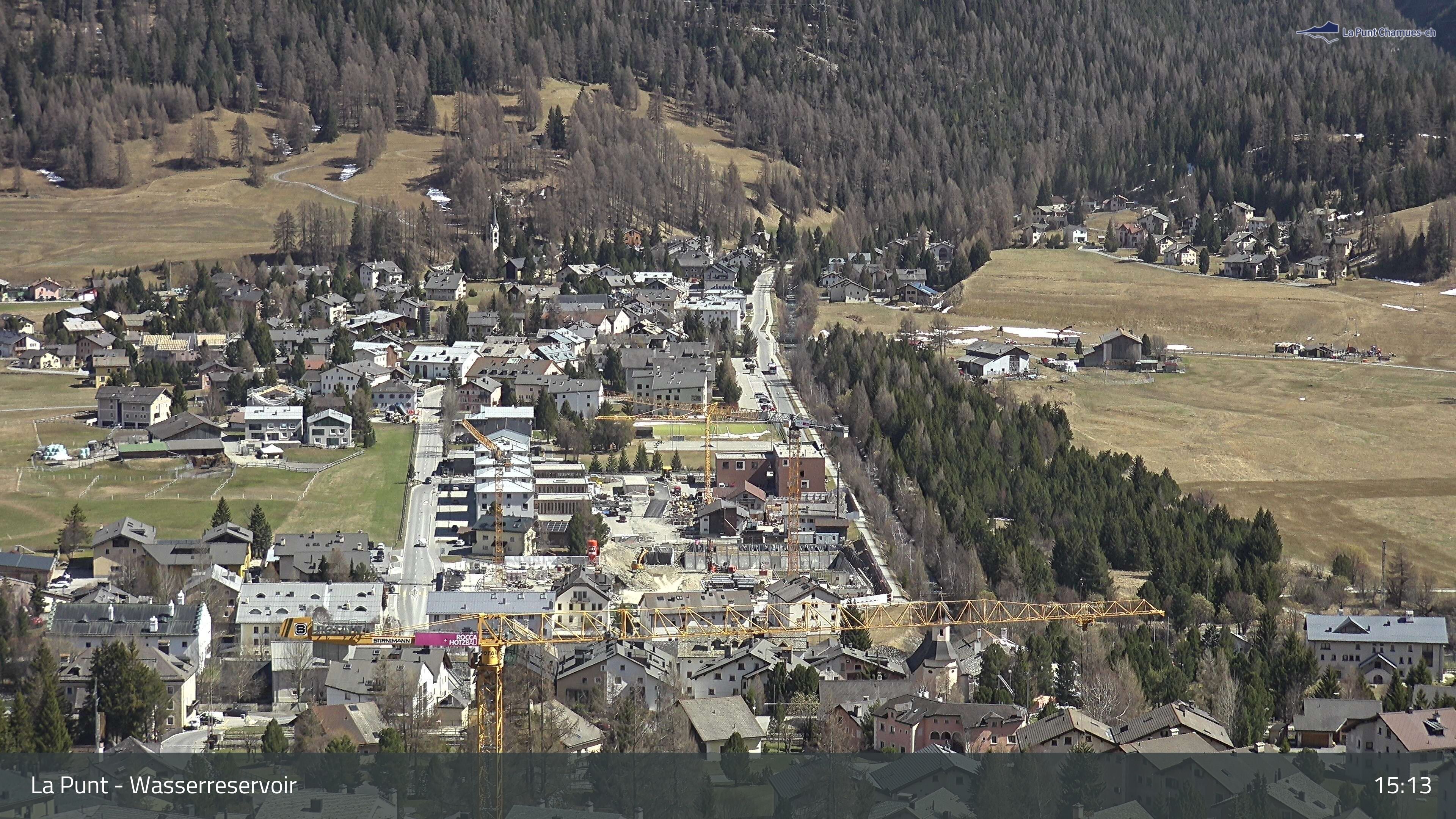 La Punt Chamues-ch: La Punt: Wasserreservoir - Sportplatz