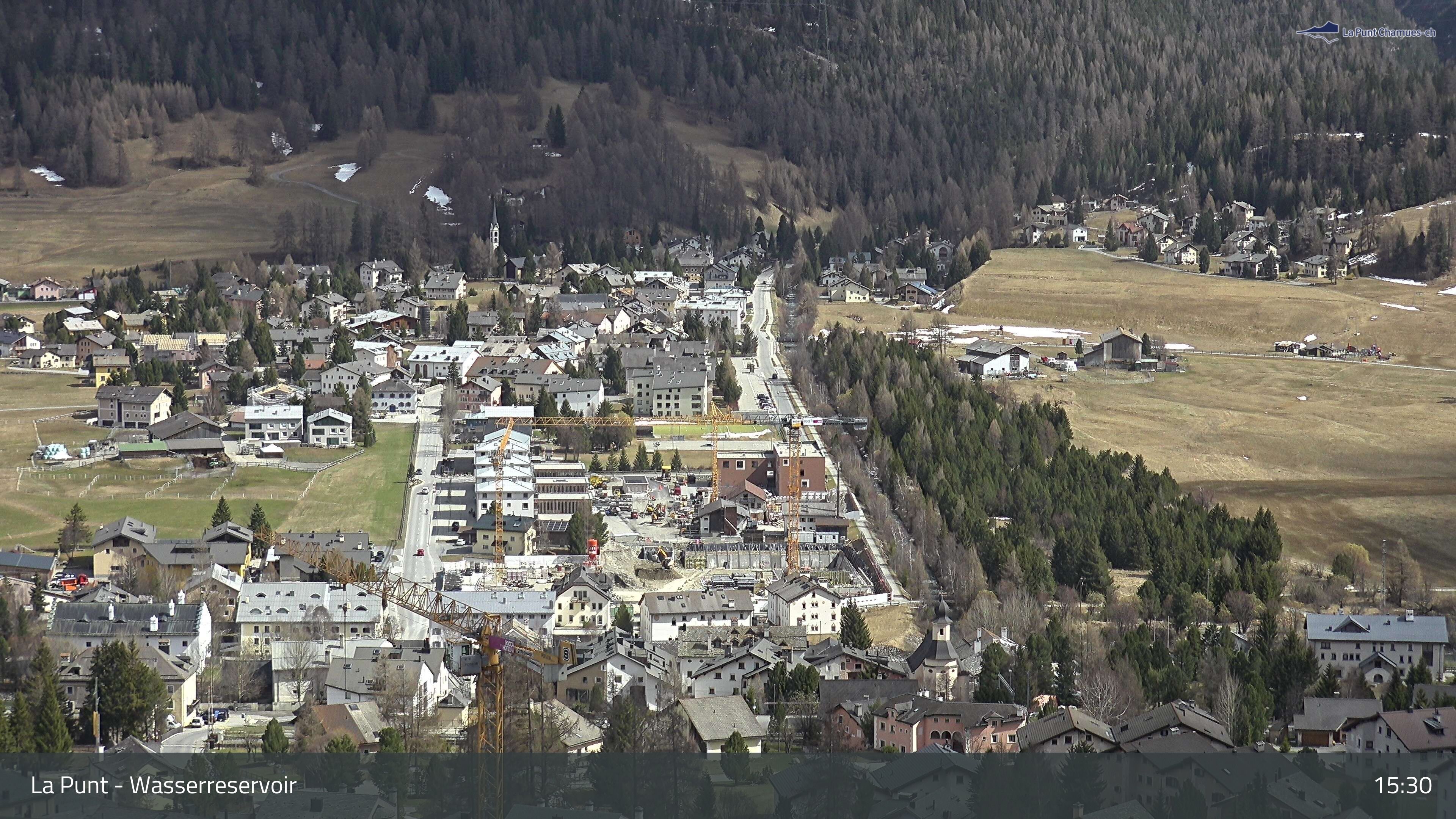 La Punt Chamues-ch: La Punt: Wasserreservoir - Sportplatz