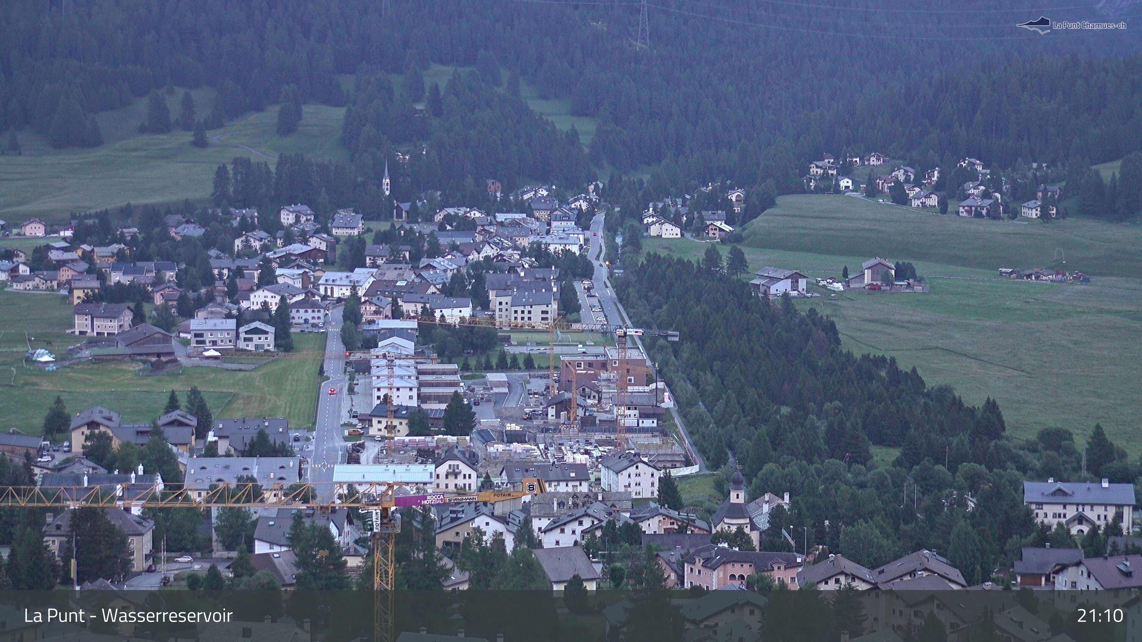 La Punt Chamues-ch: La Punt: Wasserreservoir - Sportplatz
