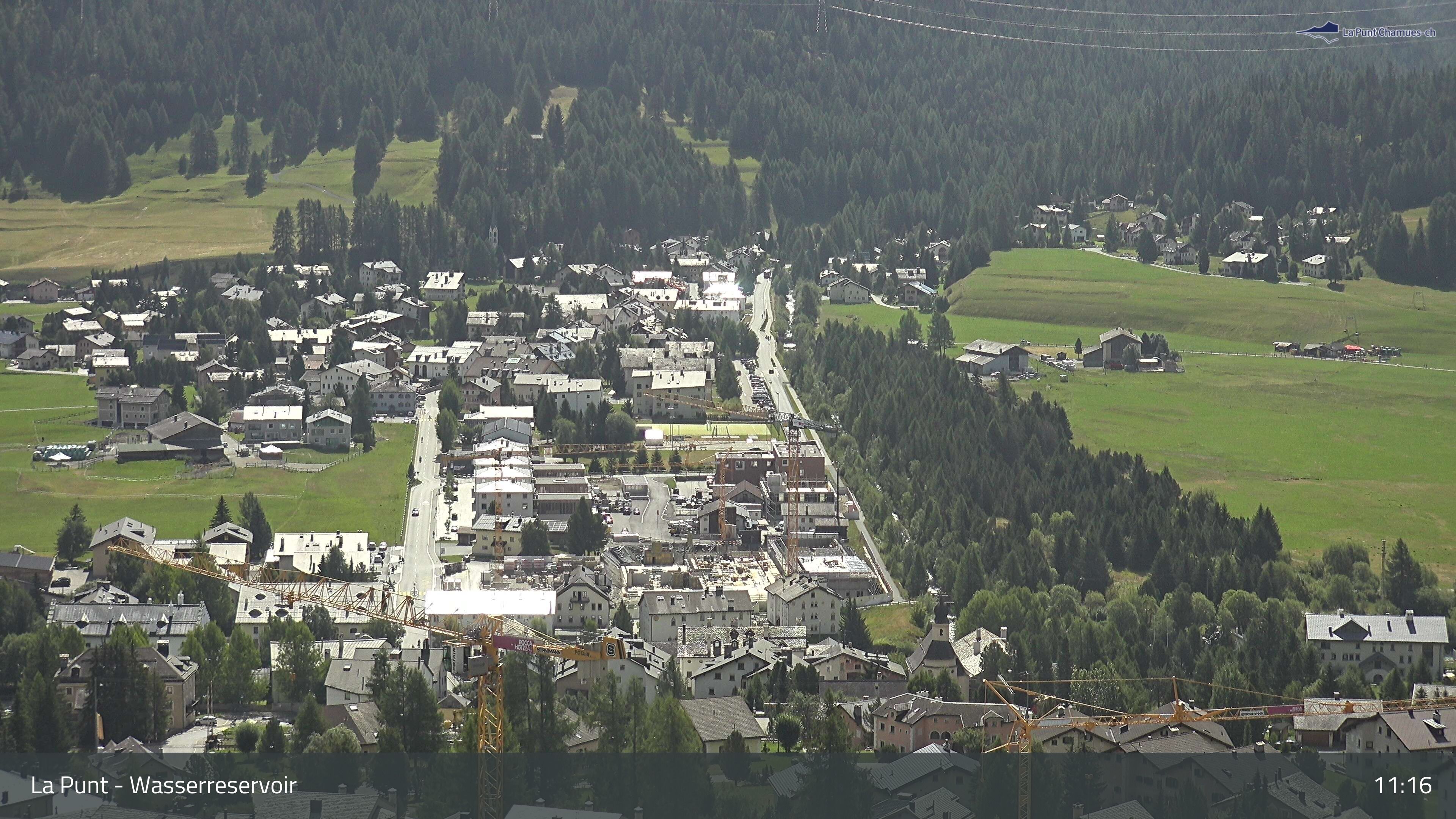 La Punt Chamues-ch: La Punt: Wasserreservoir - Sportplatz