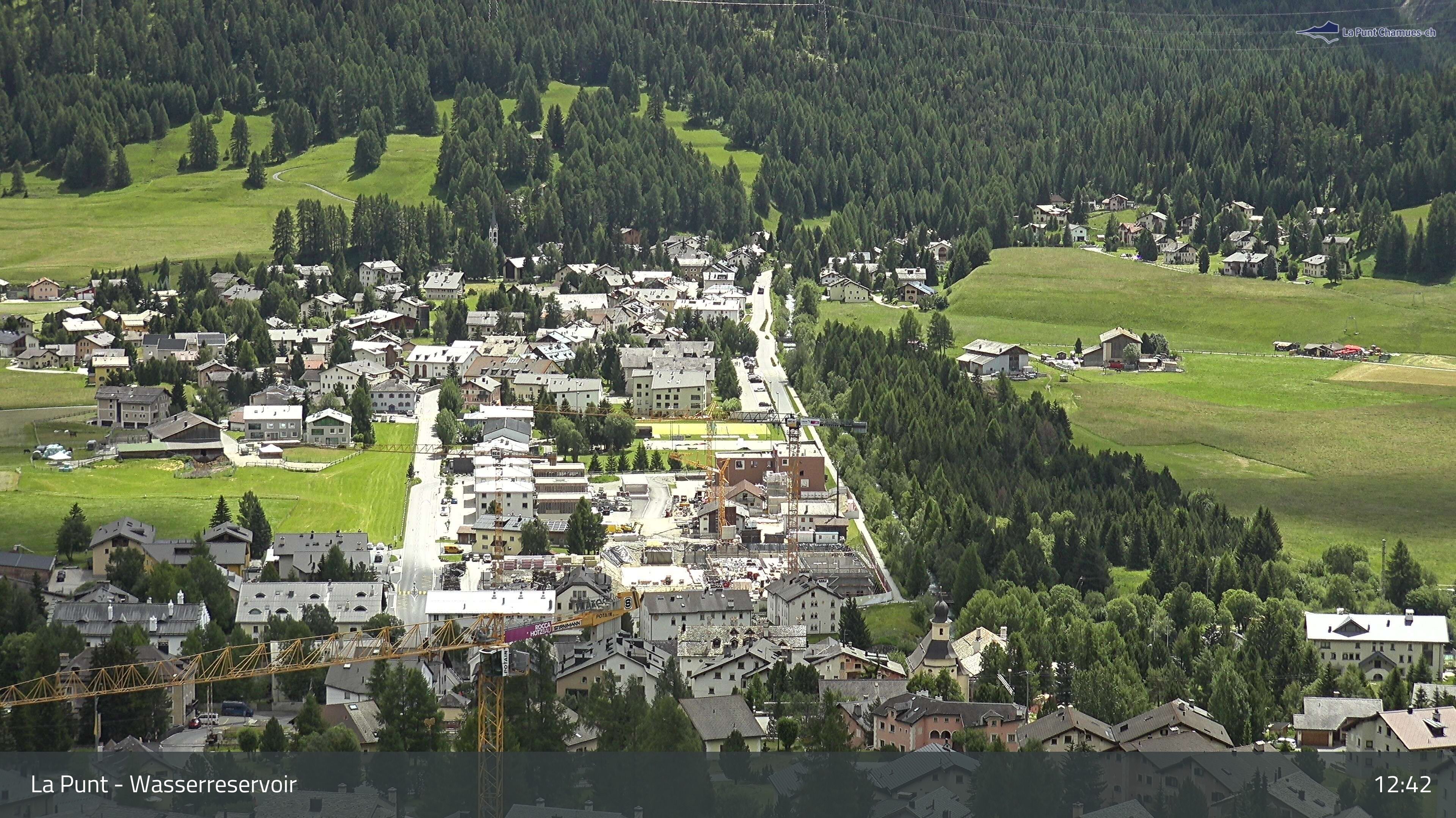 La Punt Chamues-ch: La Punt: Wasserreservoir - Sportplatz