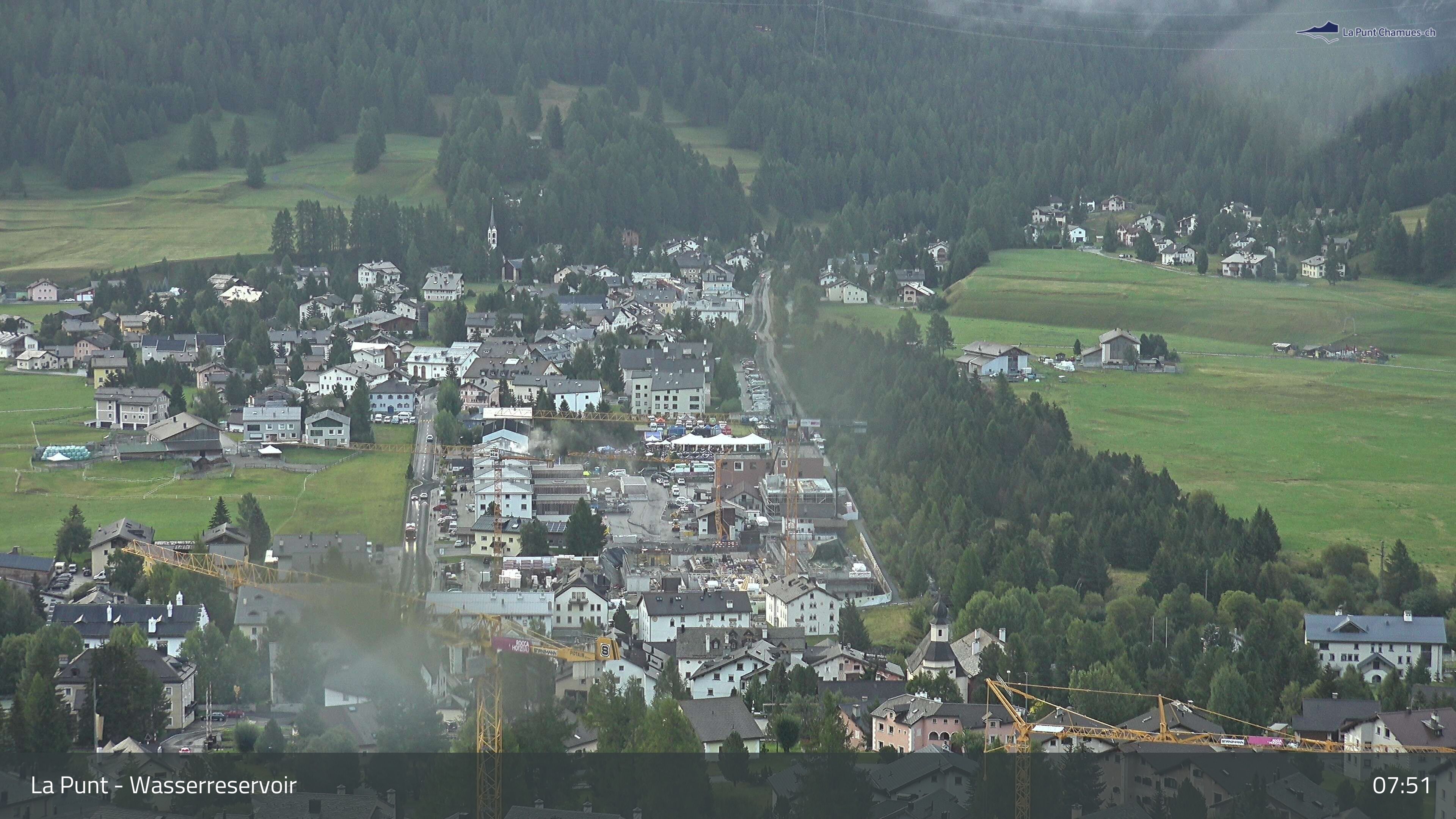 La Punt Chamues-ch: La Punt: Wasserreservoir - Sportplatz