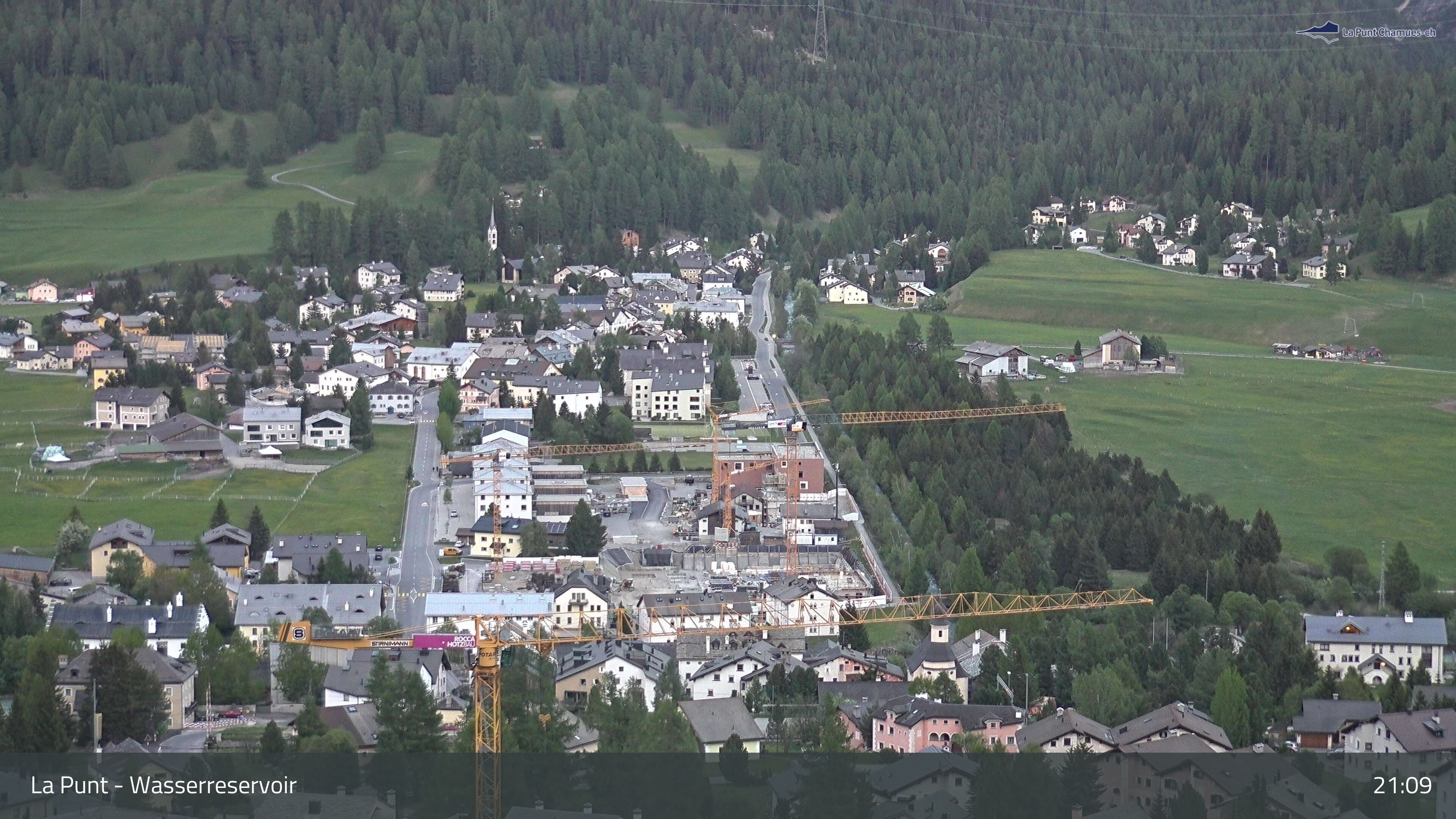La Punt Chamues-ch: La Punt: Wasserreservoir - Sportplatz